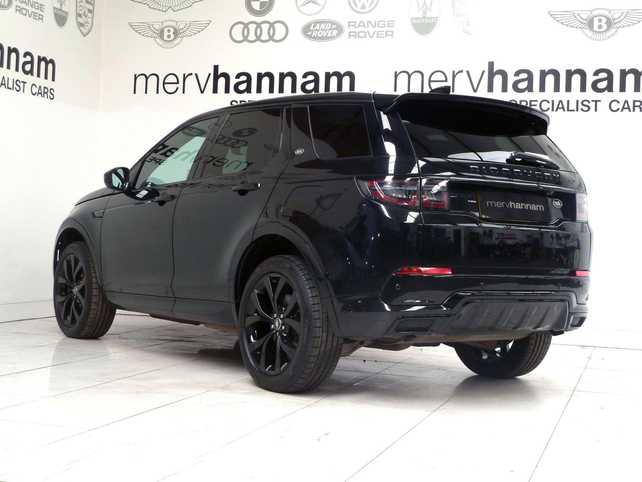 Land Rover Discovery Sport 1.5 P300e 12.2kWh Urban Edition   <br/><br/>PAN ROOF + BLACK PACK