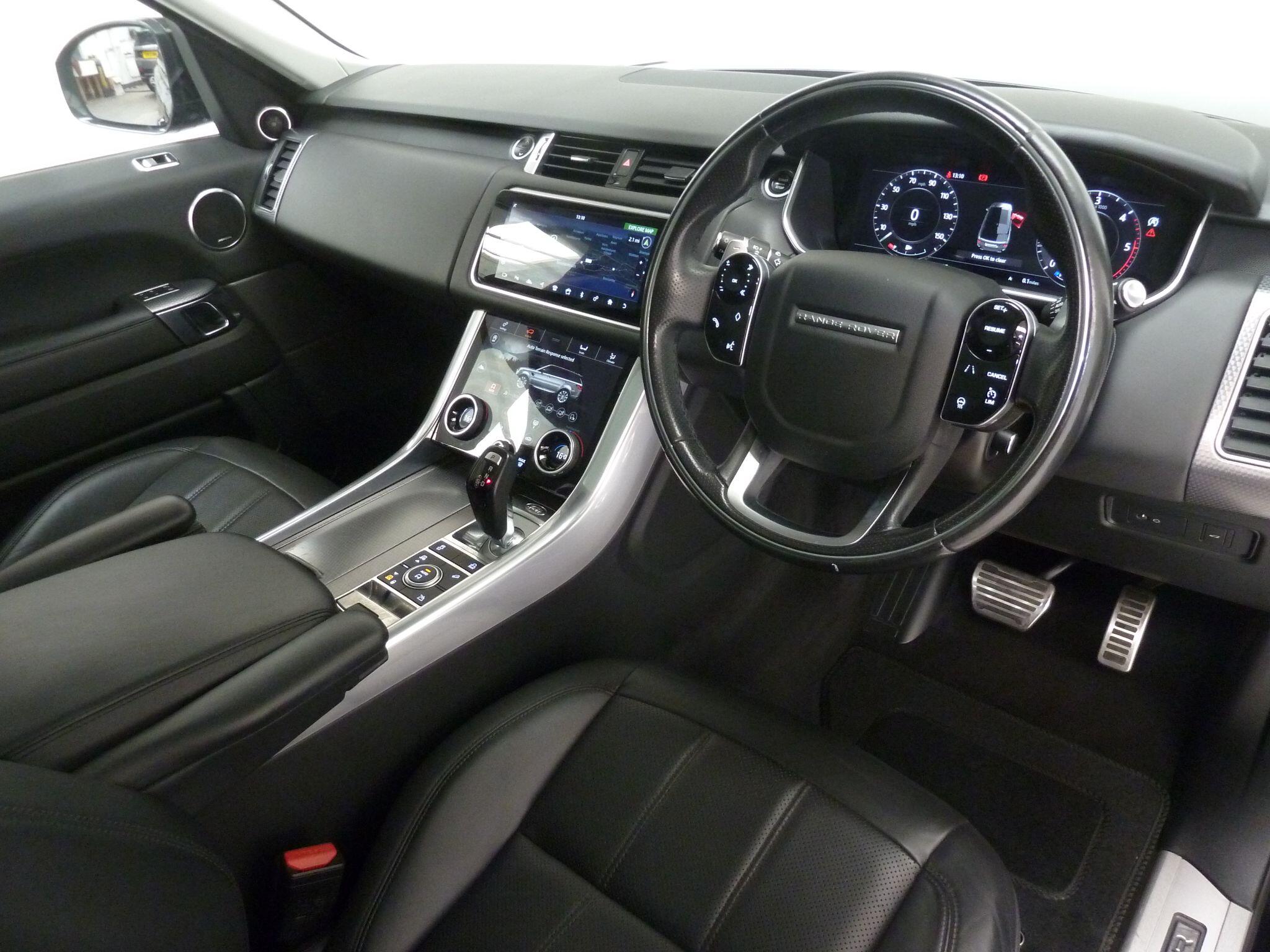 Land Rover Range Rover Sport 3.0 SD V6 HSE Dynamic   <br/><br/>AUTOBIOGRAPHY PACK + PAN ROOF