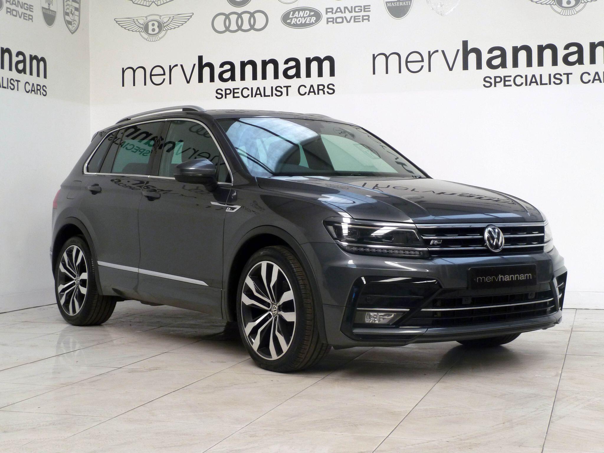 Volkswagen Tiguan 2.0 TDI BlueMotion Tech R-Line SUV  Diesel DSG 4Motion   (150 ps)<br/><br/>PAN ROOF + SAT NAV + AUTO