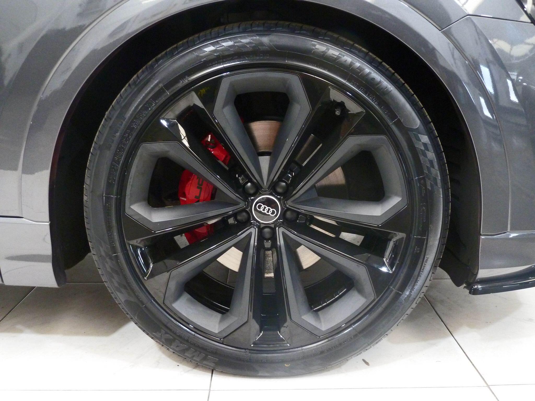 Audi Q8 3.0 TFSI V6 55 Black Edition Tiptronic quattro   <br/><br/>MAXTON BLACK EDITION