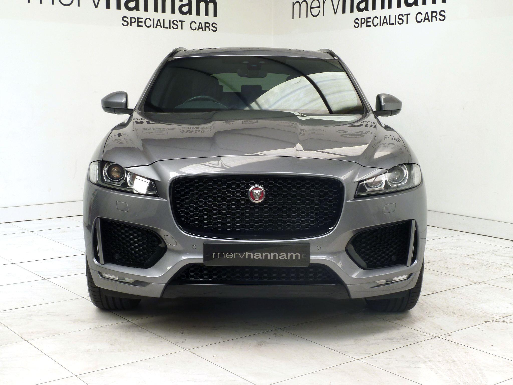 Jaguar F-PACE 2.0 D180 Chequered FlagAWD   <br/><br/>PAN ROOF + BLACK DESIGN PACK