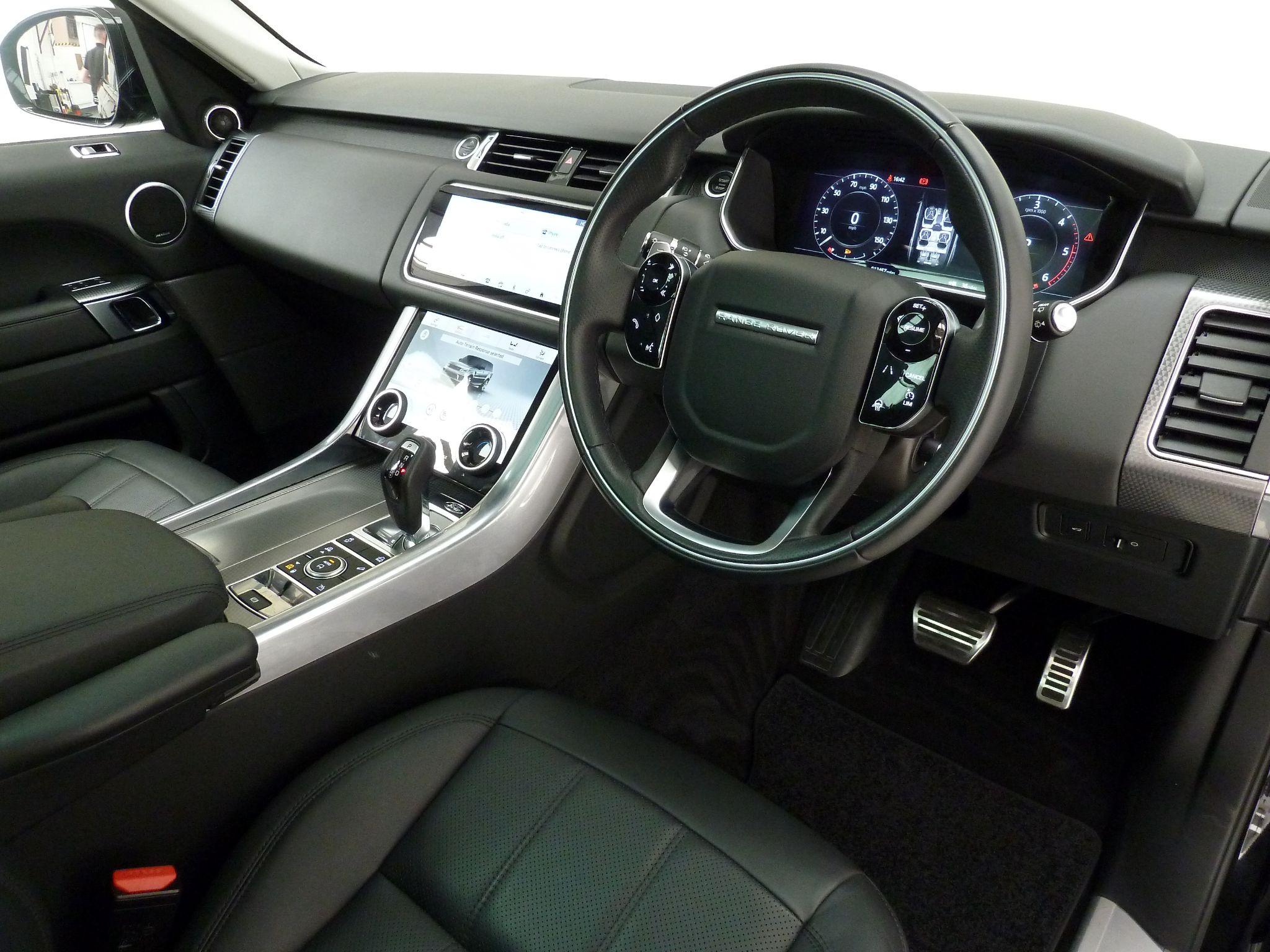 Land Rover Range Rover Sport 2.0 P400e  HSE Dynamic   <br/><br/>PAN ROOF + BLACK PACK + STEPS