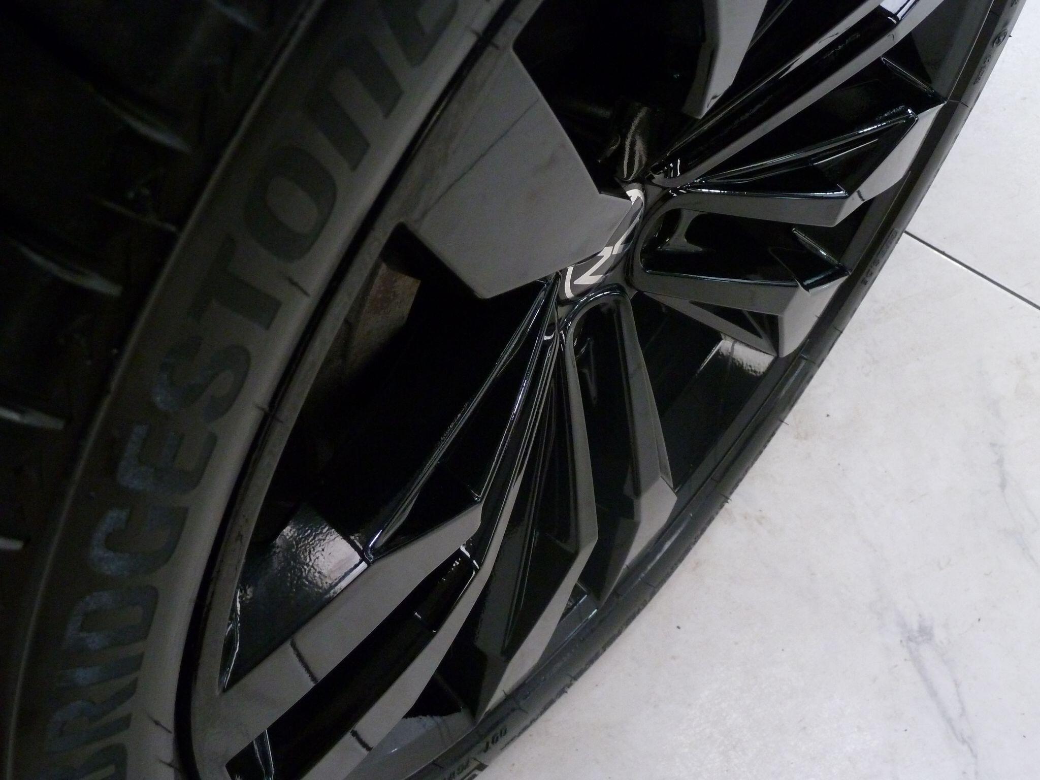 Volkswagen Touareg 3.0 TDI V6 Black Edition Tiptronic 4Motion   <br/><br/>PAN ROOF + BLACK PACK