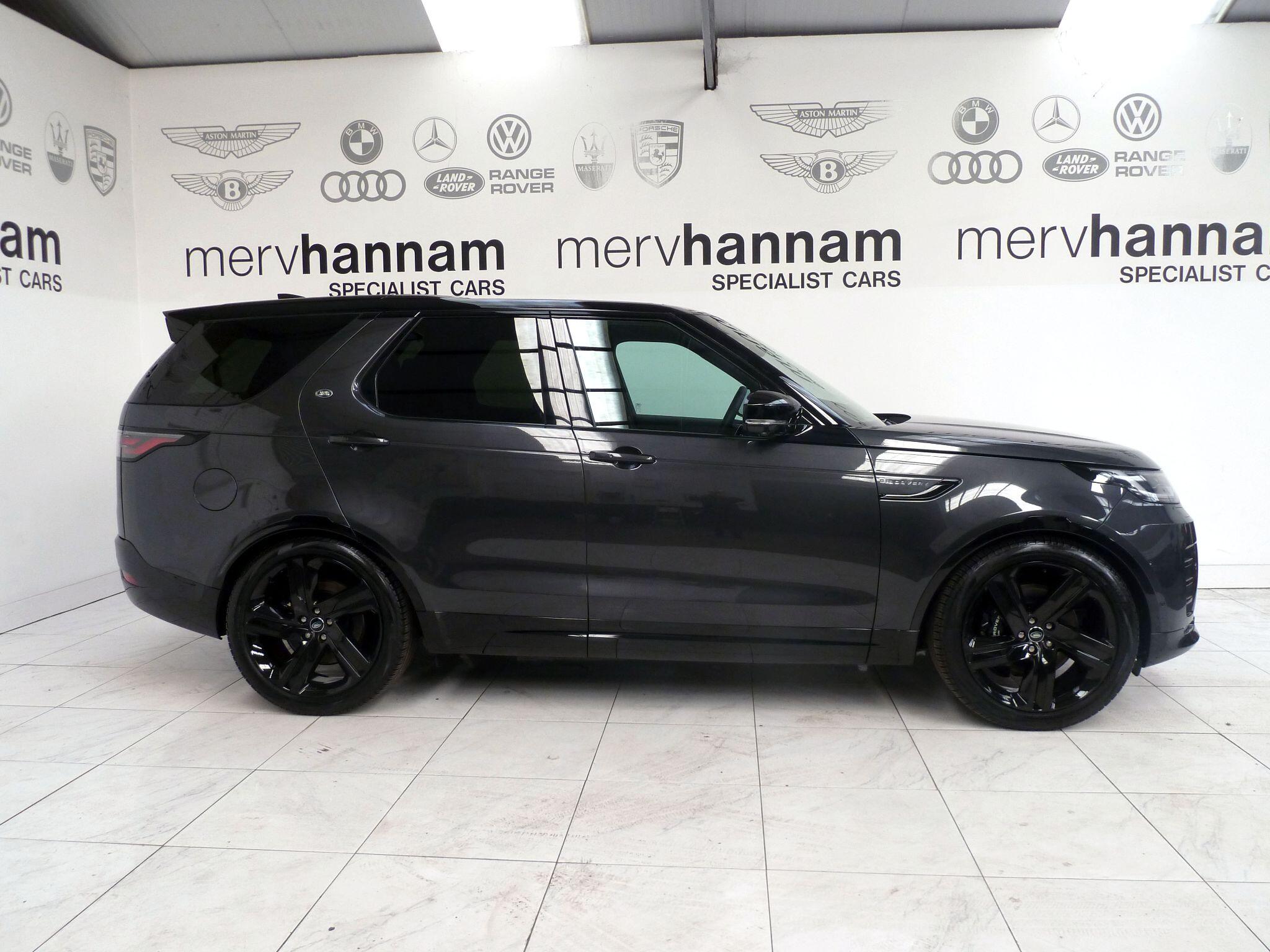 Land Rover Discovery 3.0   Metropolitan Edition   <br/><br/>PAN ROOF + BLACK PACK +HEAD UP