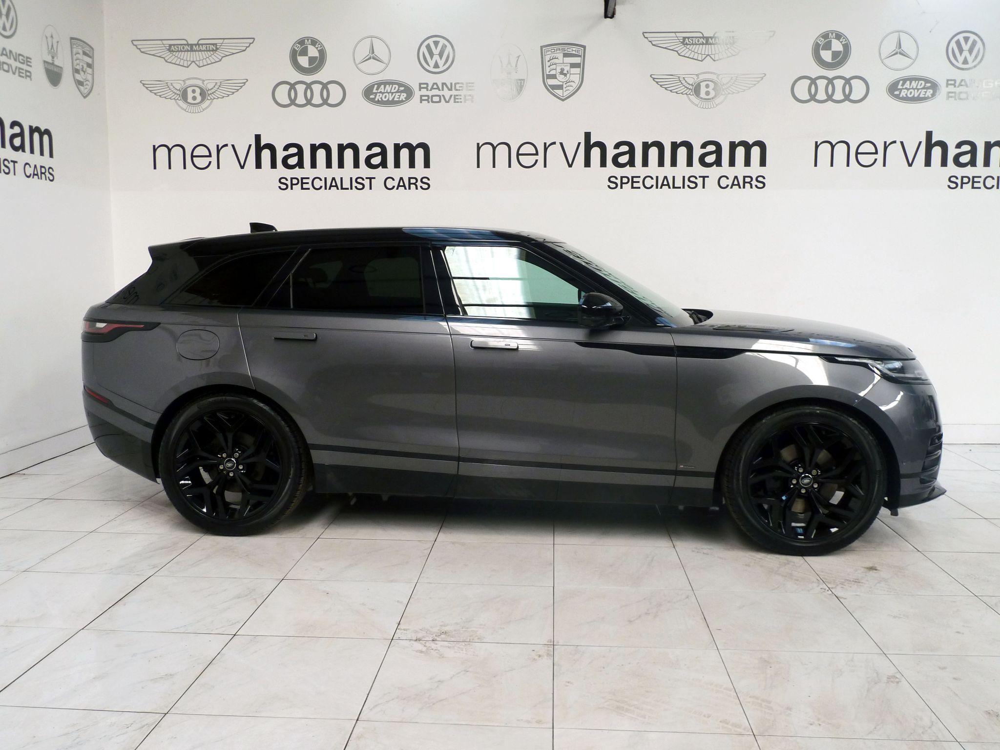 Land Rover Range Rover Velar 3.0  R-Dynamic SE   <br/><br/>PAN ROOF + BLACK PACK