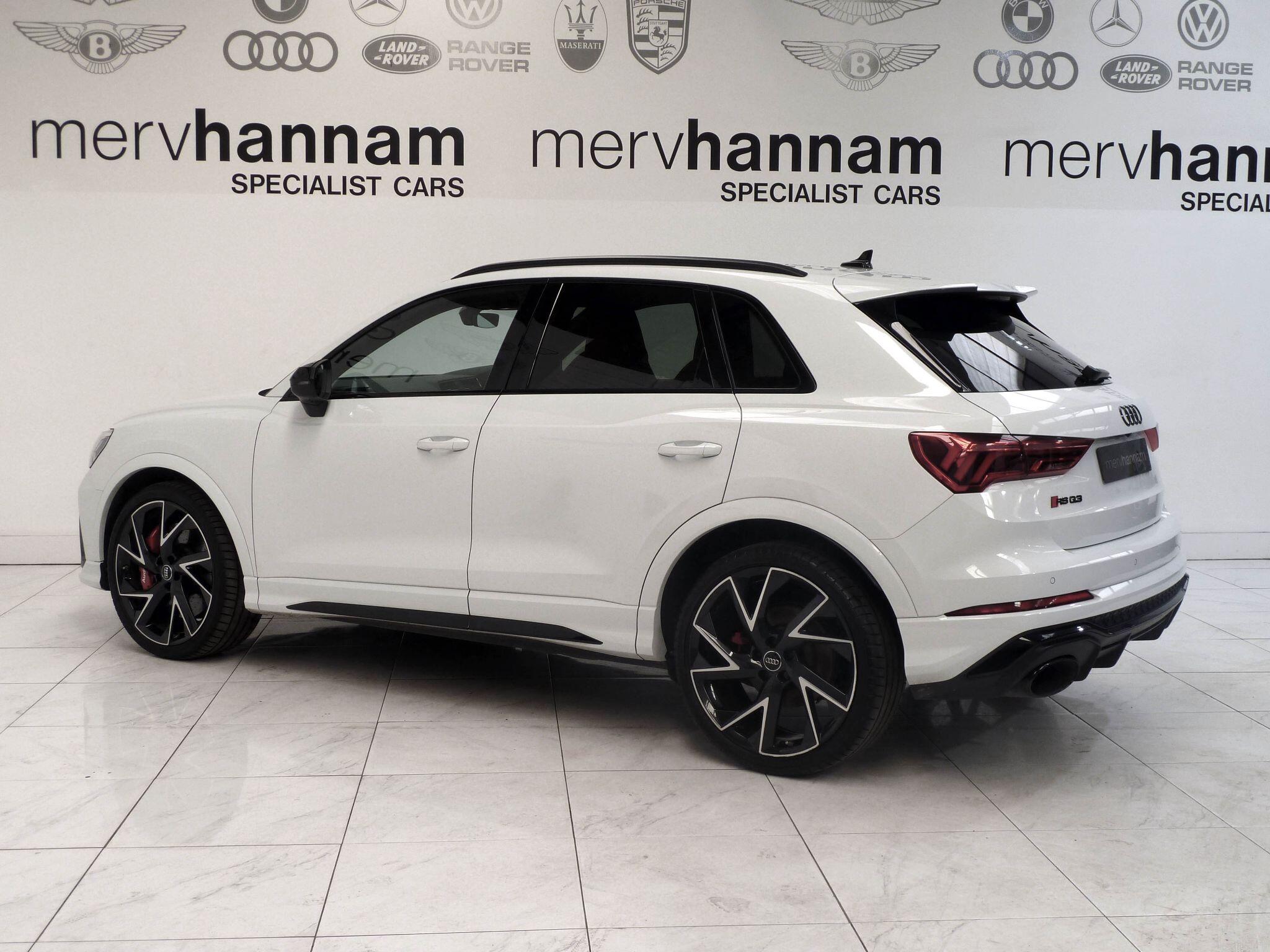 Audi RS Q3 2.5 TFSI S Tronic quattro   <br/><br/>CERAMIC BRAKES + RS SUSPENSION