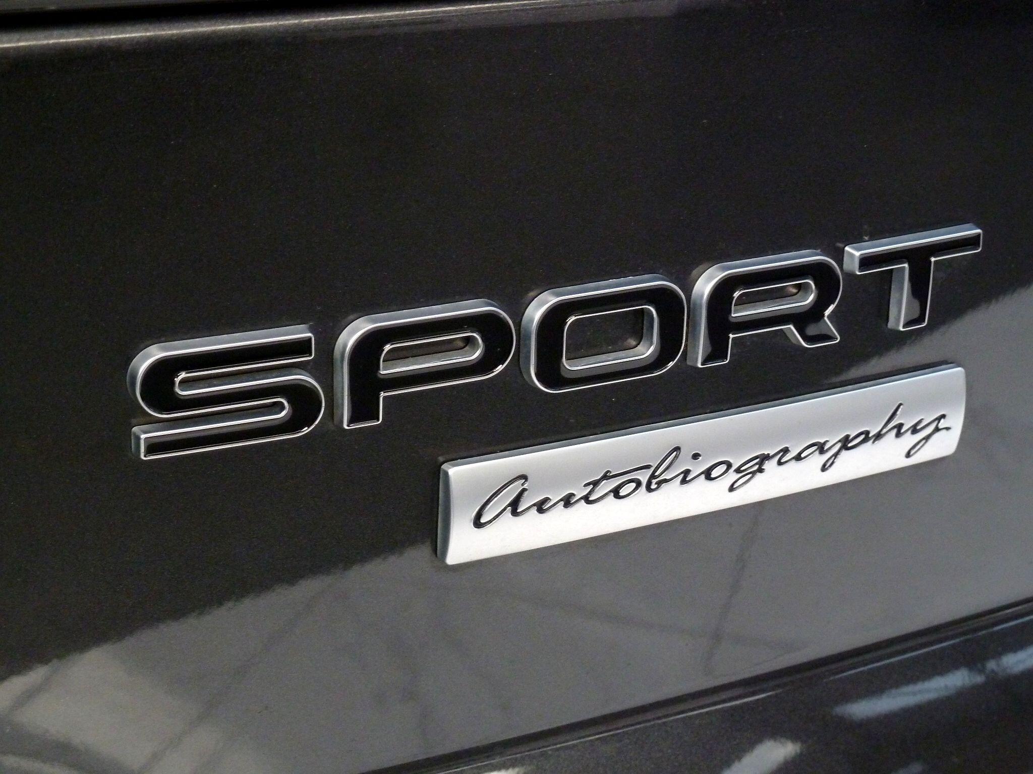 Land Rover Range Rover Sport 3.0   HSE Dynamic Black   <br/><br/>PAN ROOF + BLACK PACK + STEPS