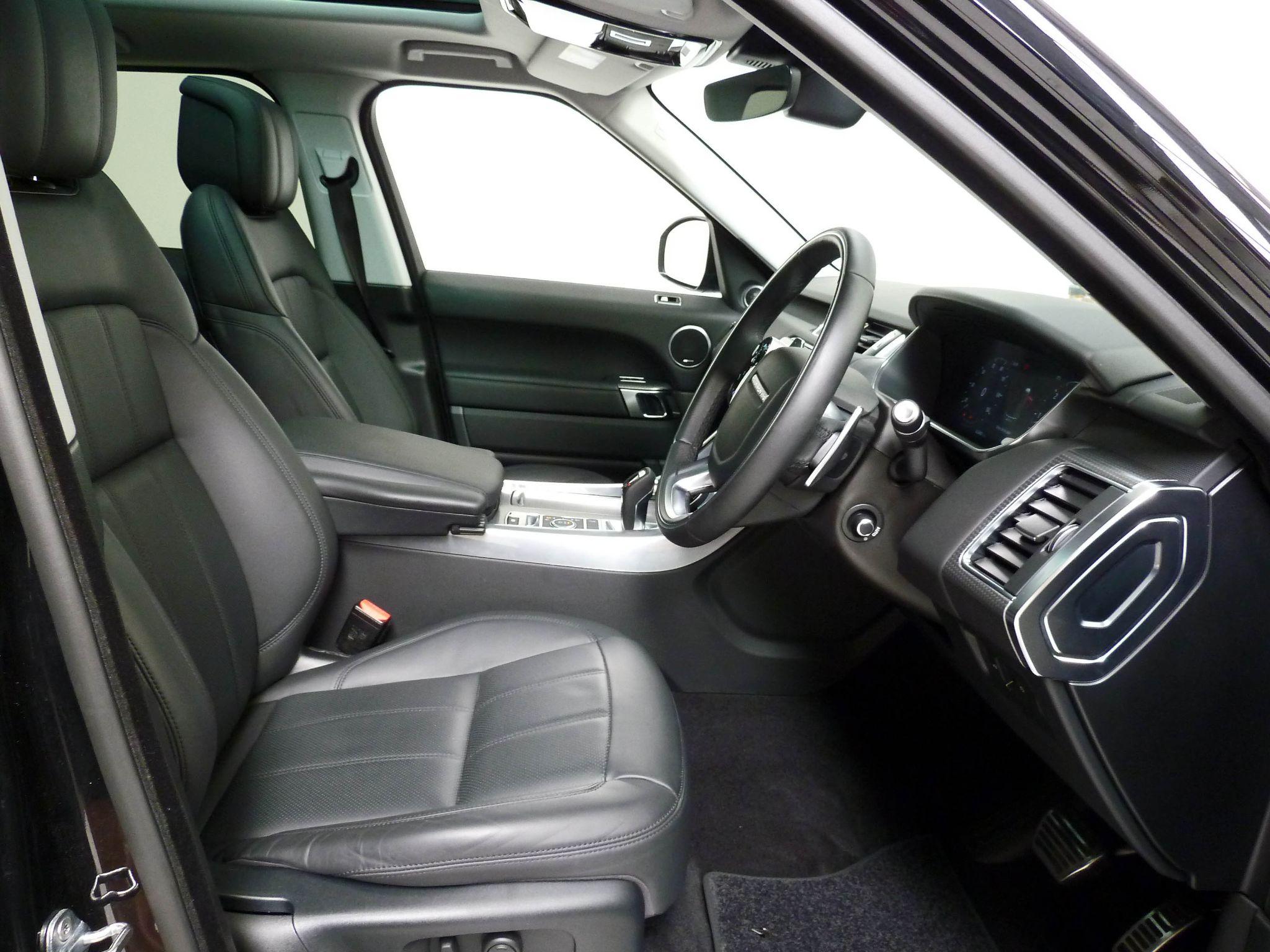 Land Rover Range Rover Sport 2.0 P400e  HSE Dynamic   <br/><br/>PAN ROOF + BLACK PACK + STEPS