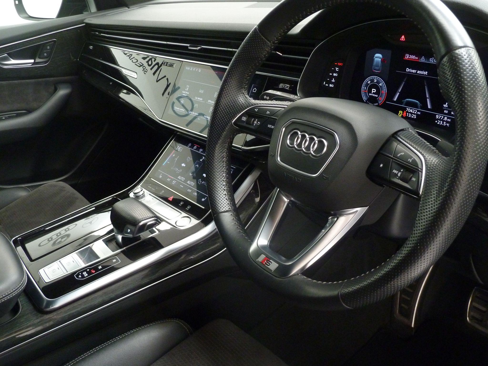 Audi Q8 3.0 TDI V6 50 S line Tiptronic quattro   <br/><br/>MAXTON RSQ8 DESIGN PACKAGE