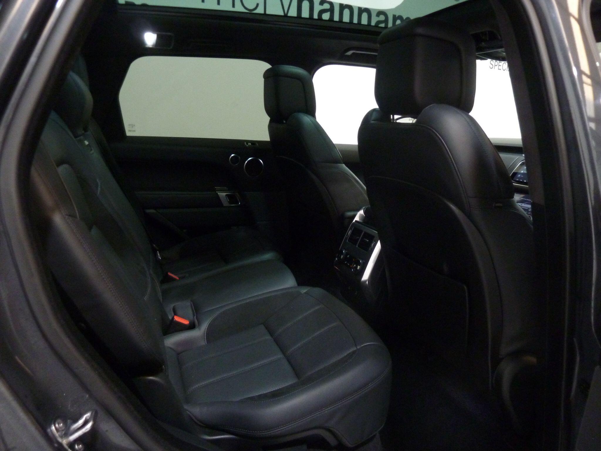 Land Rover Range Rover Sport 3.0 D350  HST SUV  Diesel   (350 ps)<br/><br/>PAN ROOF +CARBON PACK +350BHP