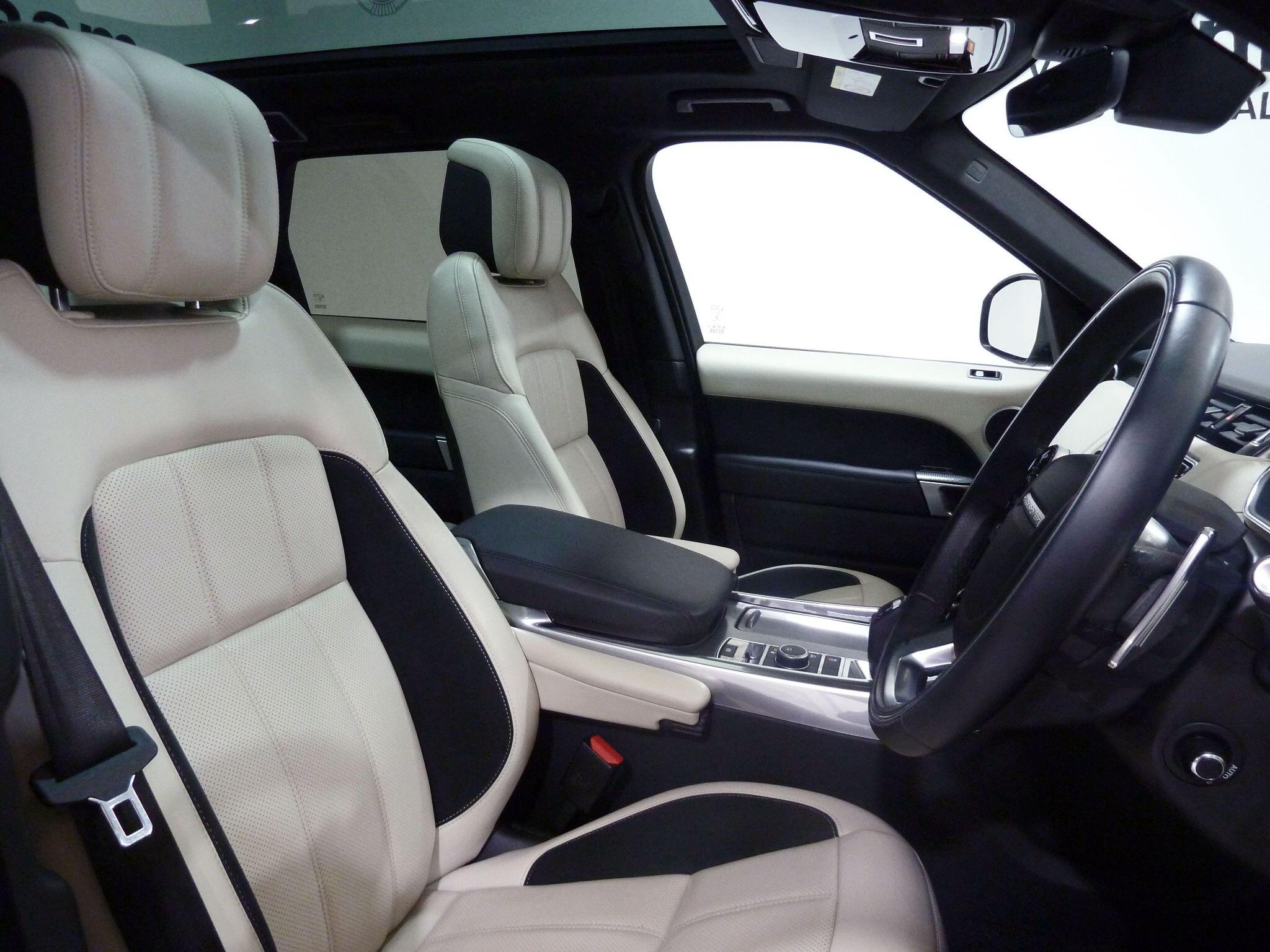 Land Rover Range Rover Sport 2.0 P400e  HSE Dynamic SUV  Petrol Plug-in Hybrid   (404 ps)<br/><br/>PAN ROOF + BLACK PACK + STEPS