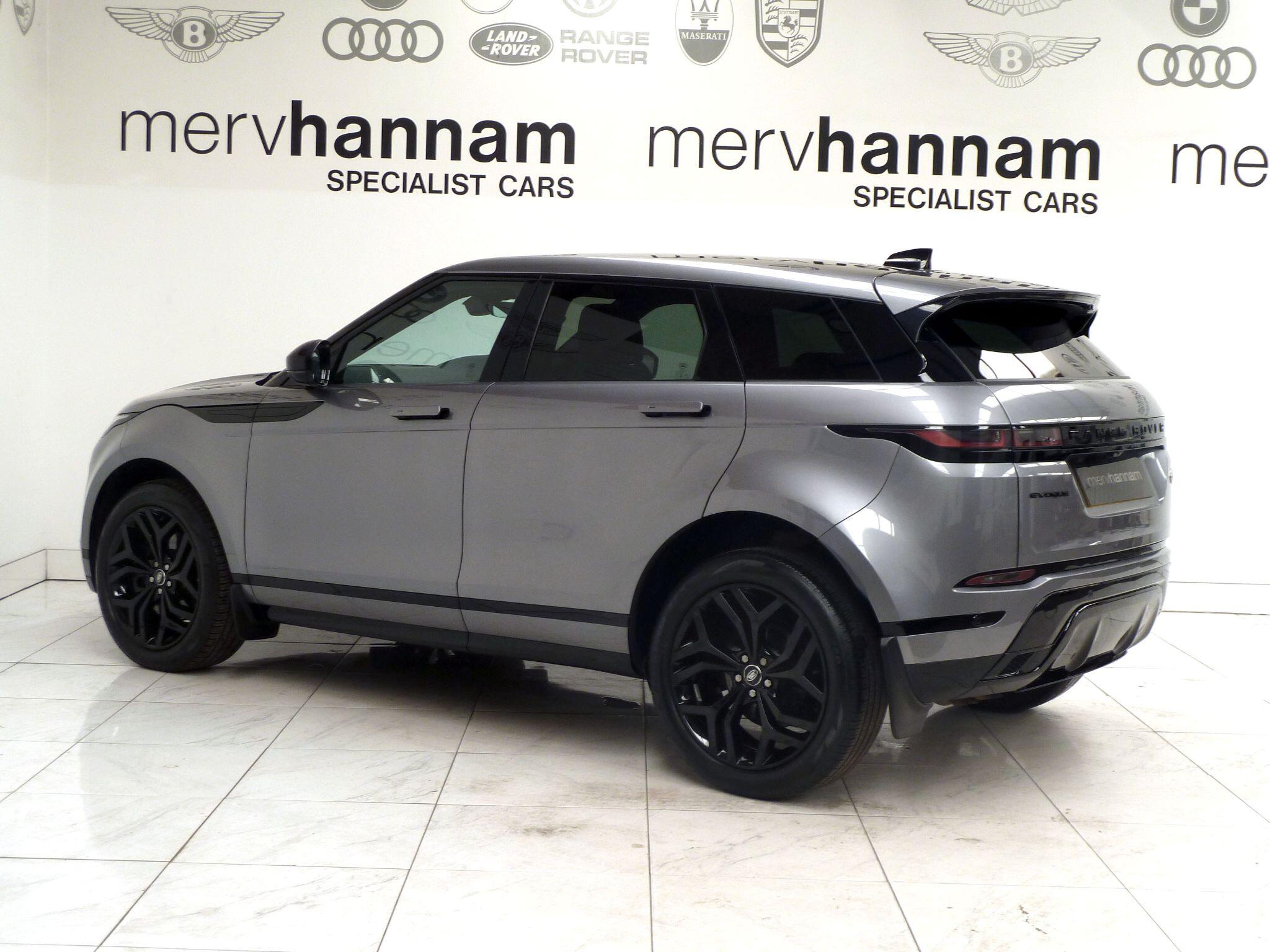 Land Rover Range Rover Evoque 2.0 D200  R-Dynamic SE   <br/><br/>PAN ROOF + BLACK PACK