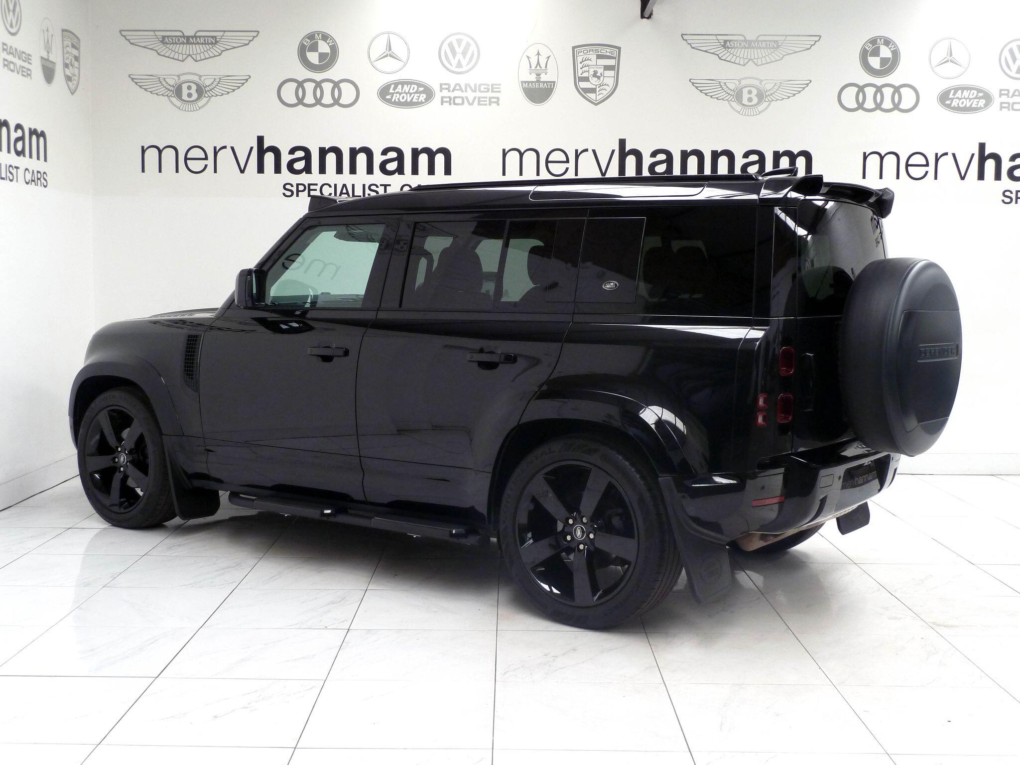 Land Rover Defender 110 2.0 P400e 15.4kWh X-Dynamic SE SUV  Petrol Plug-in Hybrid   (404 ps)<br/><br/>ROOF LIGHTS +BLACK PACK +STEPS