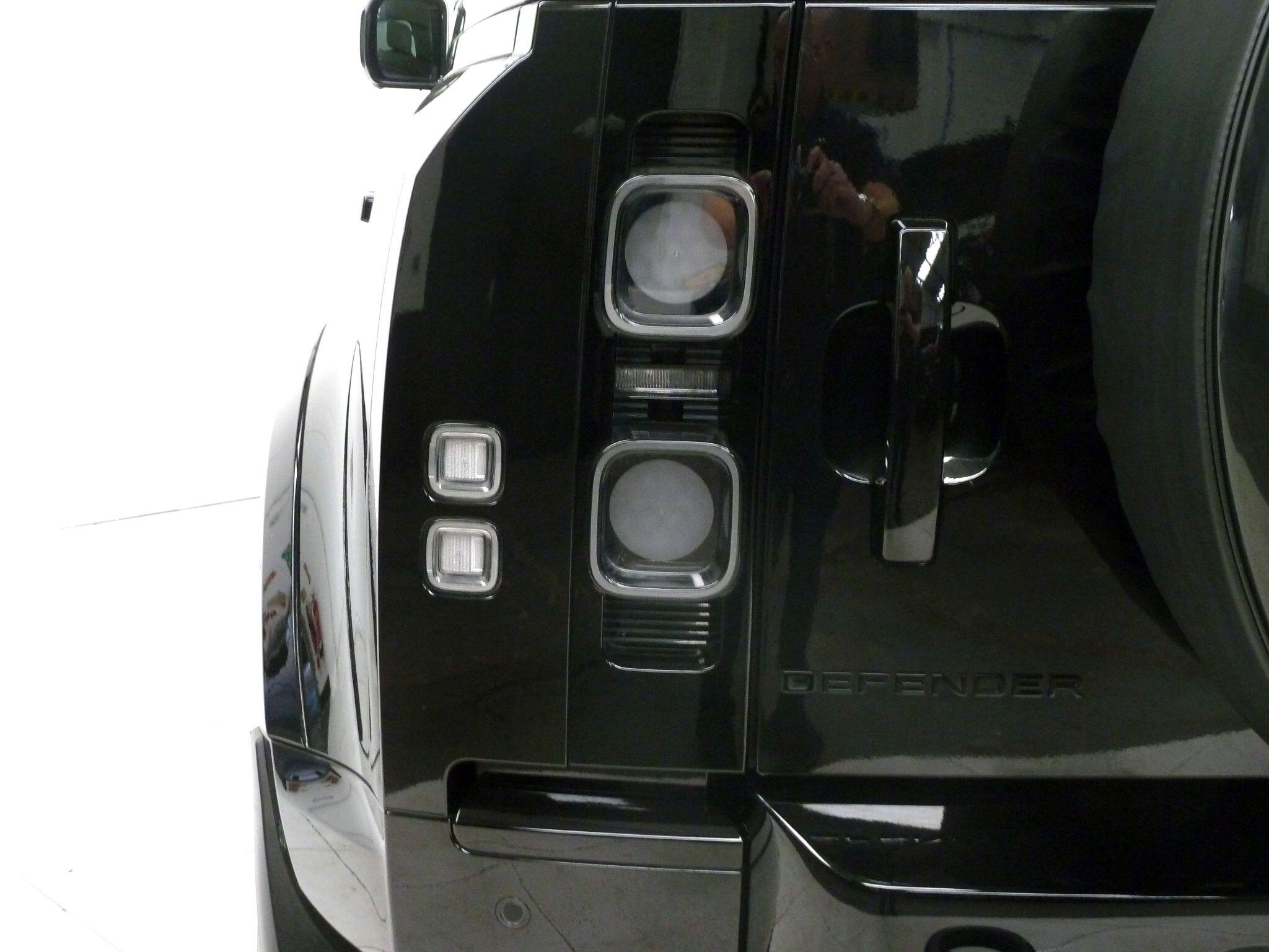 Land Rover Defender 110 5.0 P525 V8   <br/><br/>V8 DEFENDER