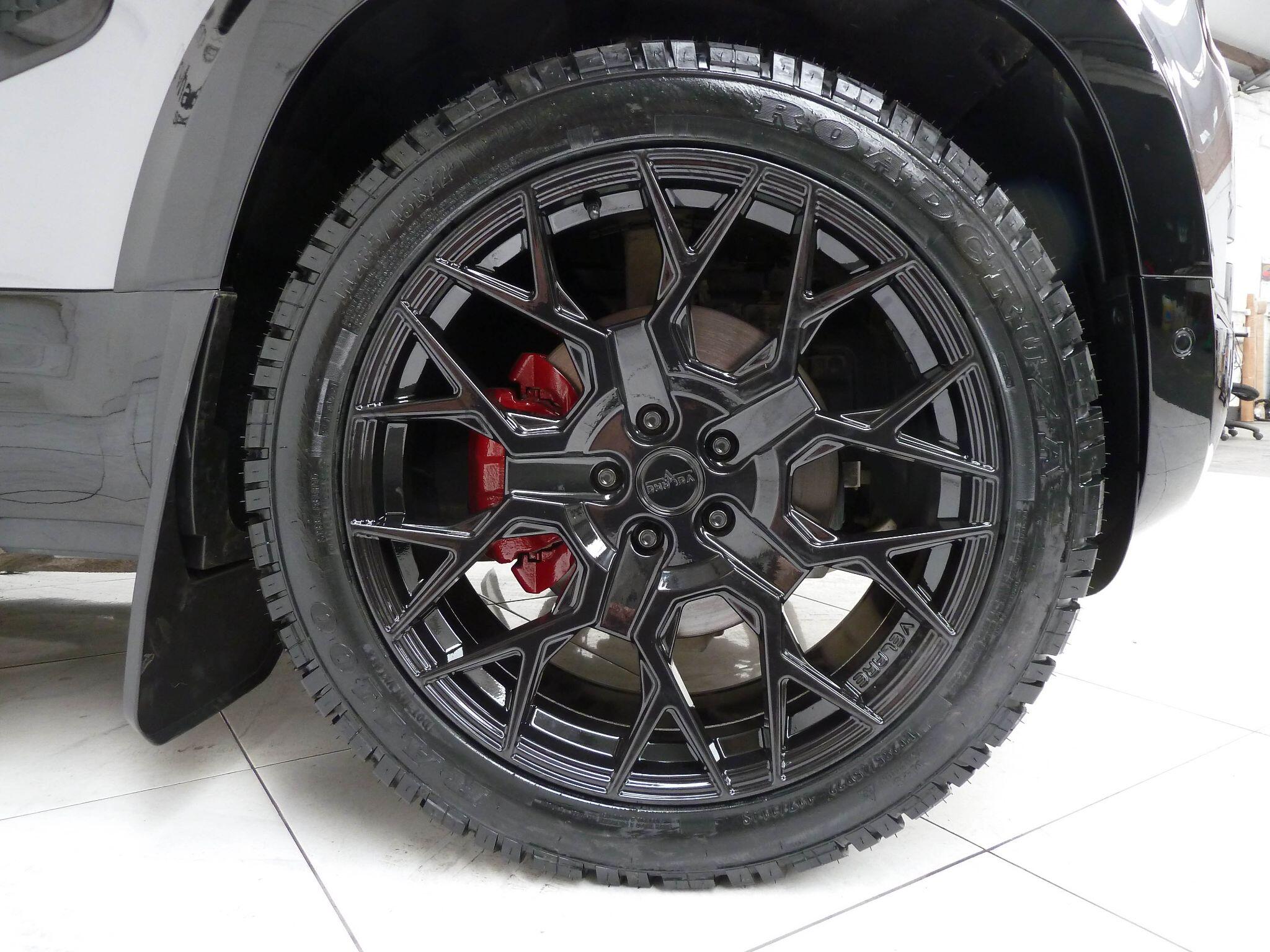 Land Rover Defender 90 3.0 D200  S   <br/><br/>VELARE EIGER EDITION