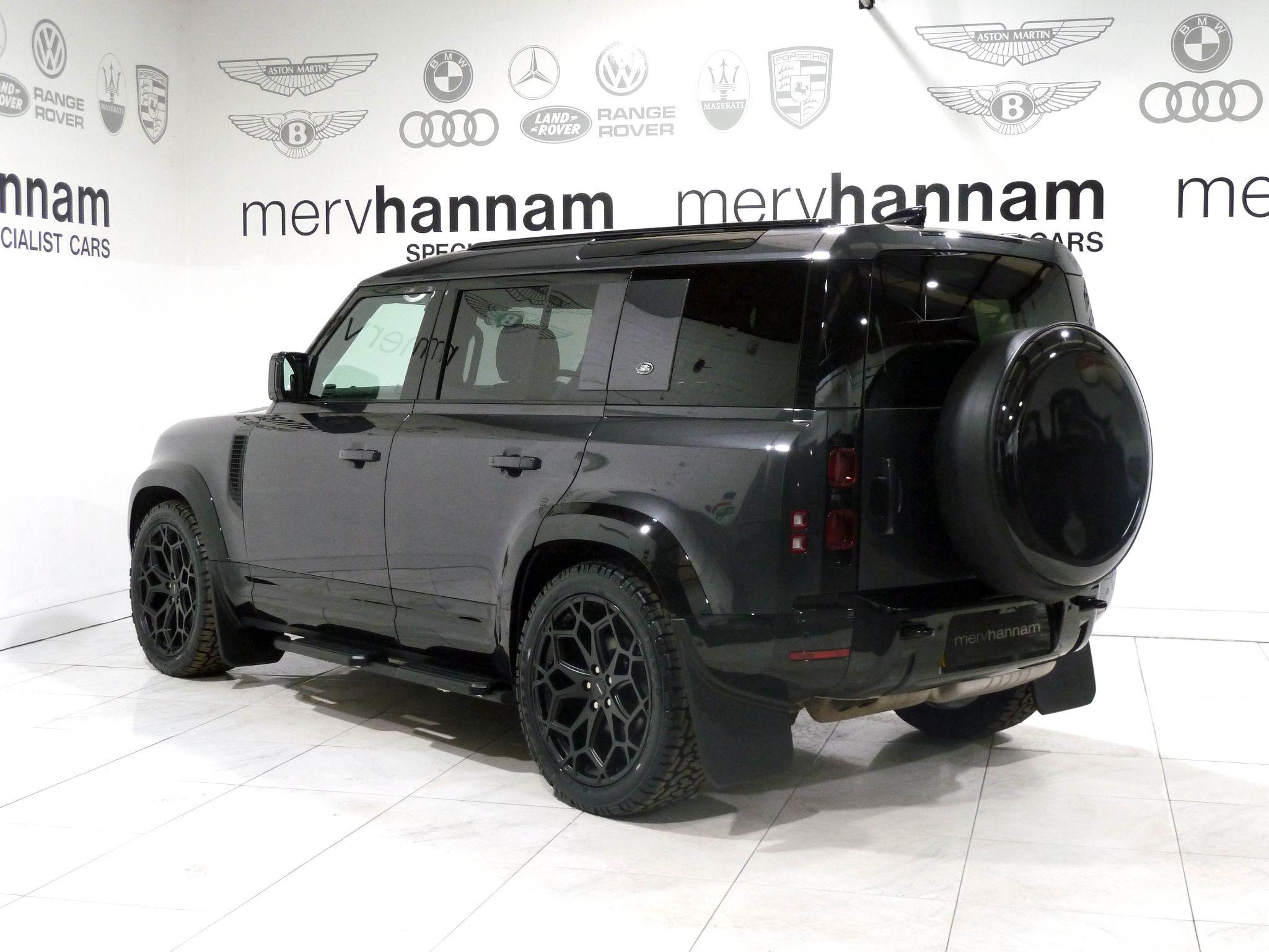 Land Rover Defender 110 3.0 D250  X-Dynamic S   <br/><br/>HAWKE CARPATHIAN EDITION