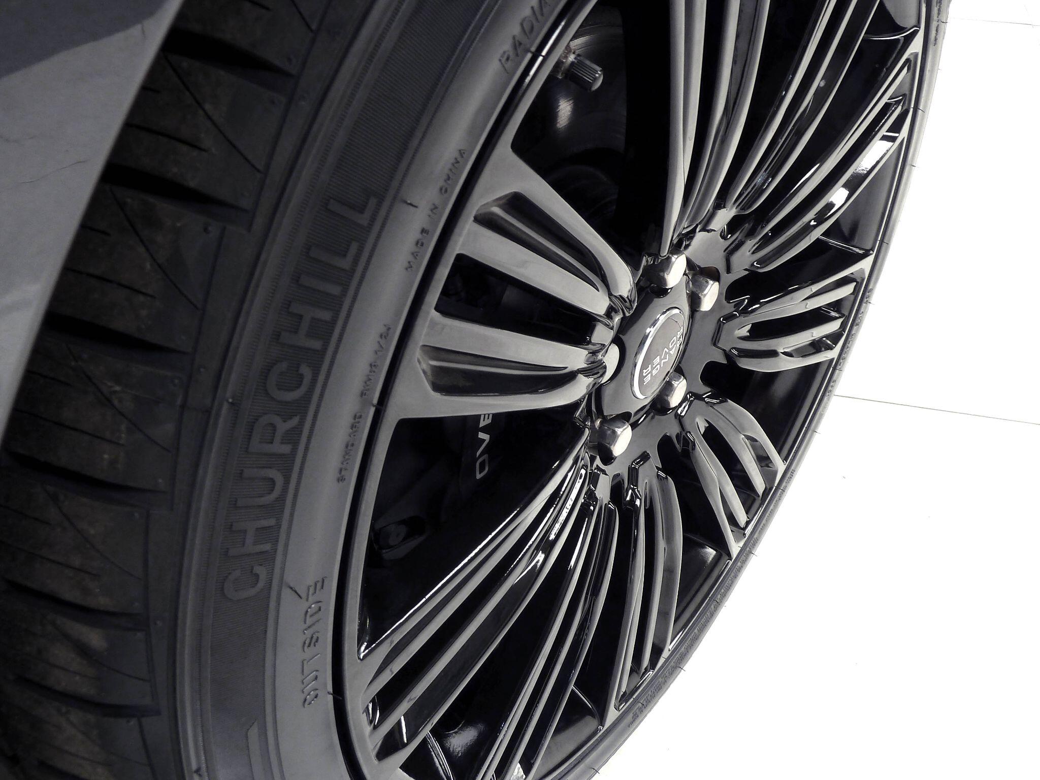 Land Rover Range Rover 3.0 P400  Vogue   <br/><br/>PAN ROOF + BLACK PACK + TV