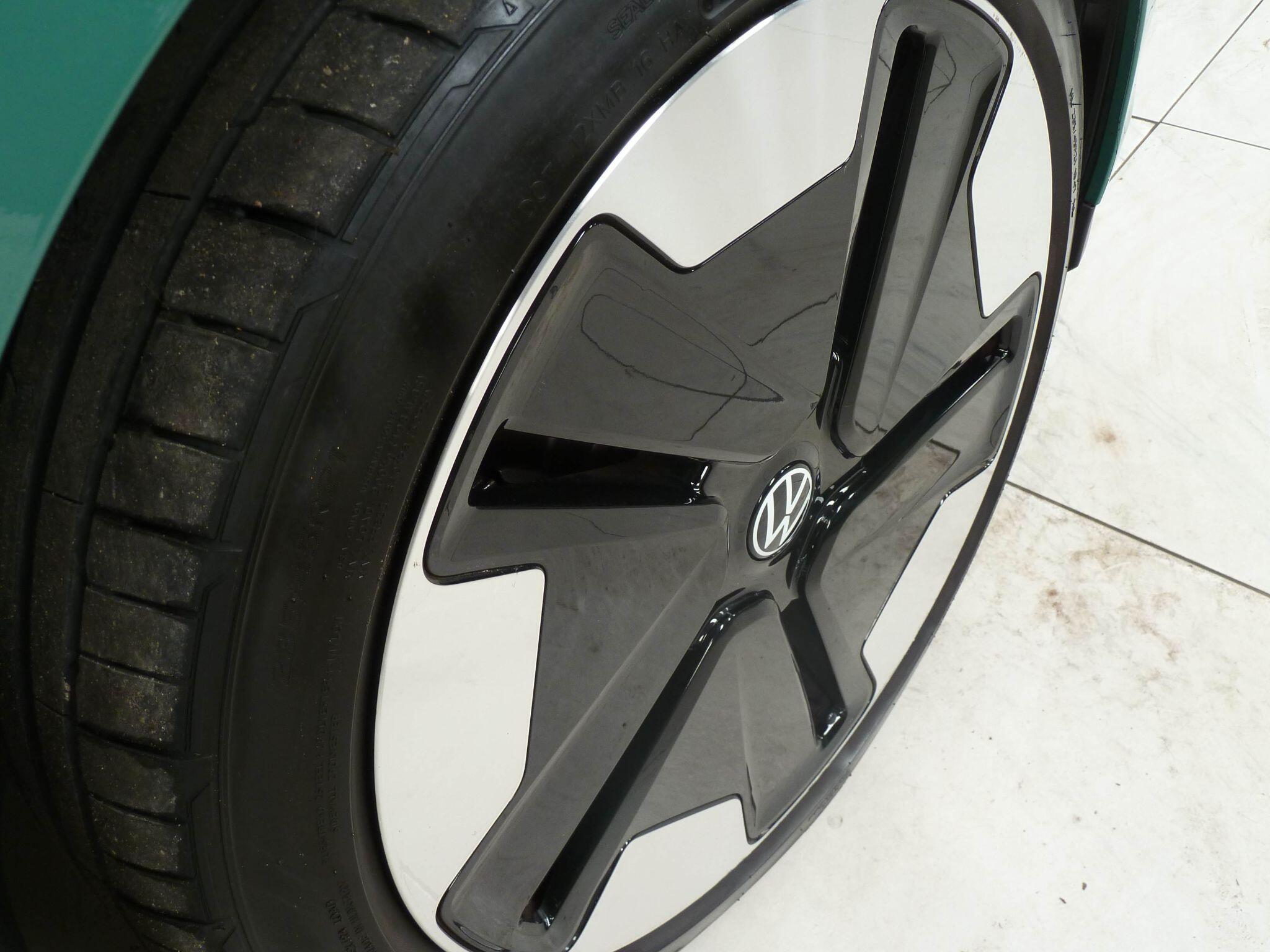 Volkswagen ID. Buzz Pro 77kWh 1ST Edition<br/><br/>MASSAGE SEATS + INFO PACK PLUS