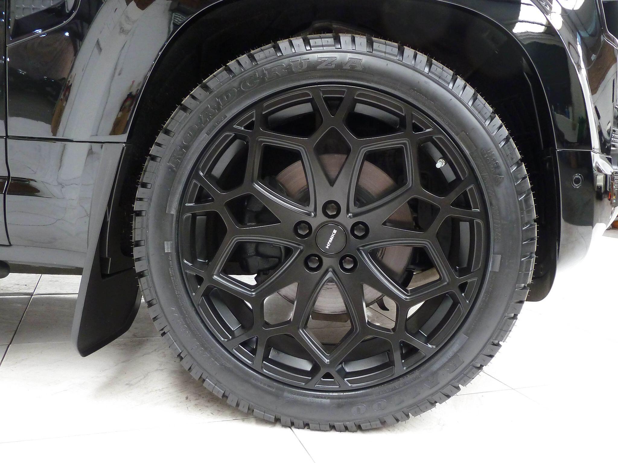Land Rover Defender 110 2.0 P400e 15.4kWh XS Edition   <br/><br/>HAWKE BLACK EDITION HYBRID