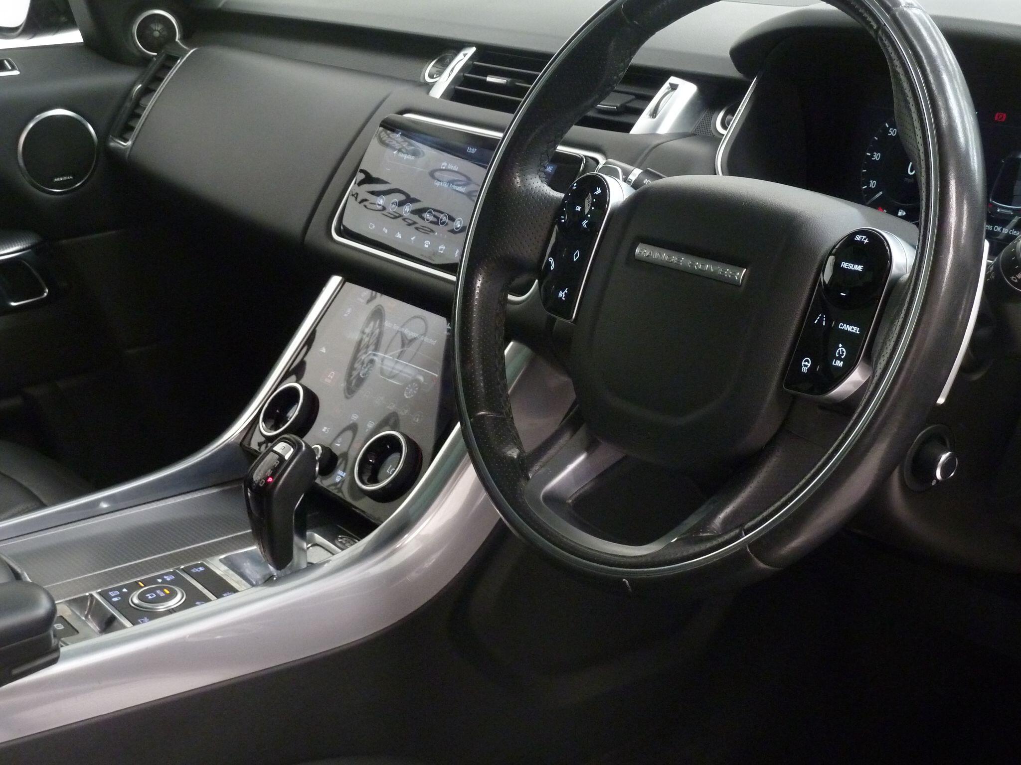 Land Rover Range Rover Sport 3.0 SD V6 HSE Dynamic   <br/><br/>AUTOBIOGRAPHY PACK + PAN ROOF