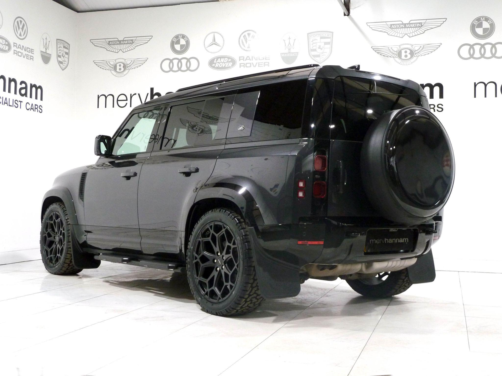 Land Rover Defender 110 3.0 D250  X-Dynamic S   <br/><br/>HAWKE CARPATHIAN EDITION