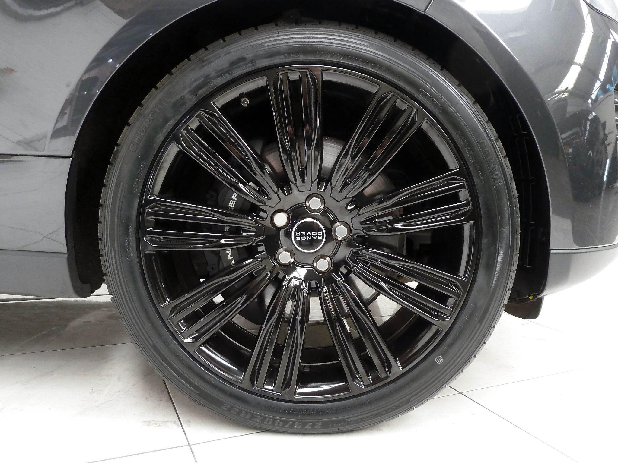Land Rover Range Rover 3.0 P400  Autobiography SUV  Petrol   (400 ps)<br/><br/>PAN ROOF + BLACK PACK + TV