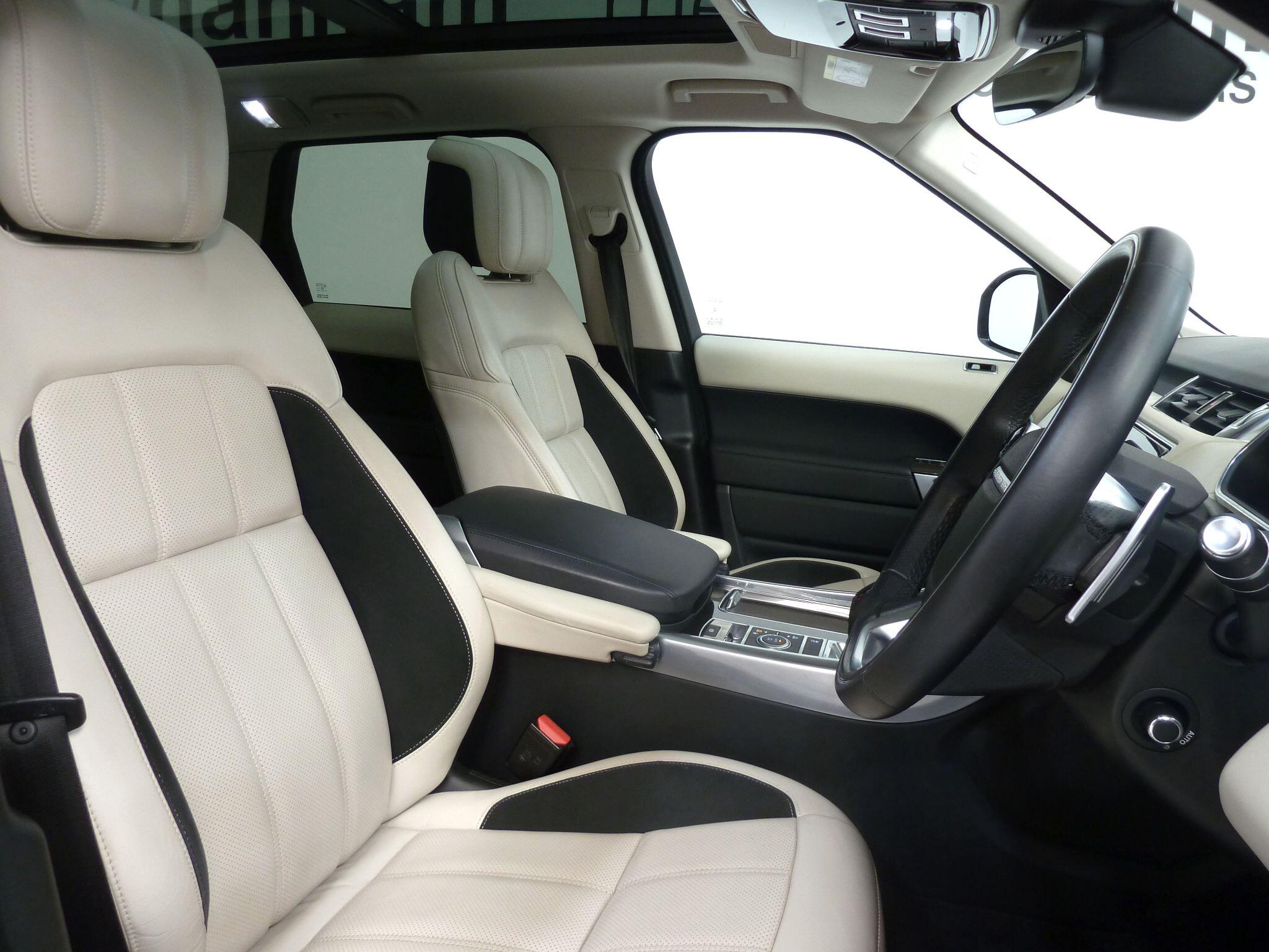 Land Rover Range Rover Sport 2.0 P400e  HSE Dynamic SUV  Petrol Plug-in Hybrid   (404 ps)<br/><br/>PAN ROOF + BLACK PACK + STEPS