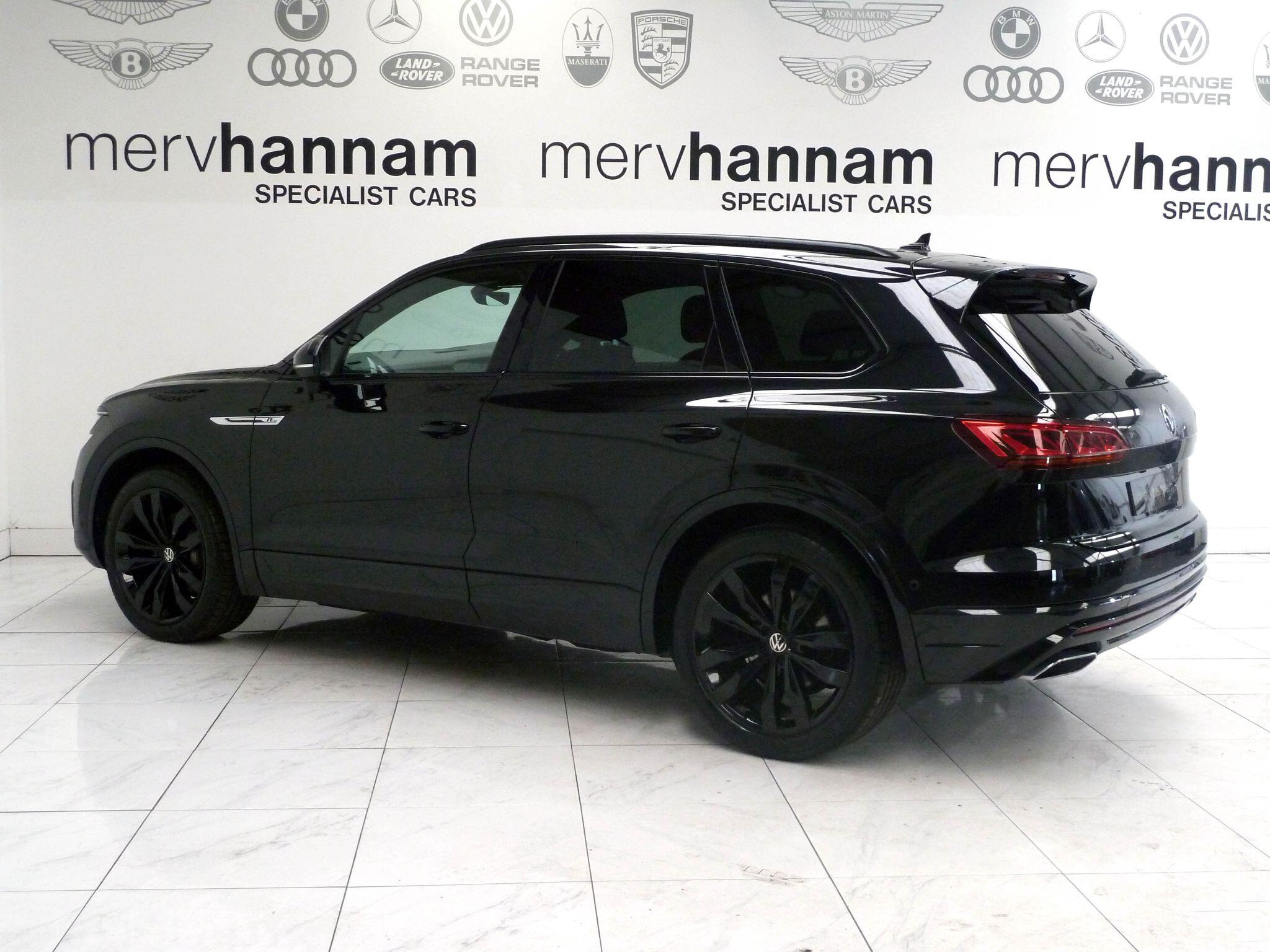 Volkswagen Touareg 3.0 TDI V6 Black Edition Tiptronic 4Motion   <br/><br/>PAN ROOF + BLACK PACK