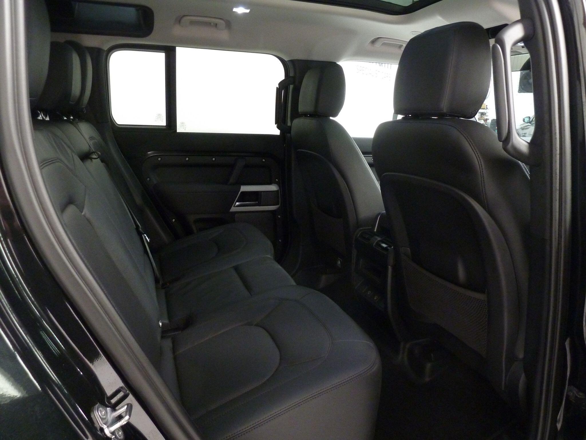 Land Rover Defender 110 3.0 D250  XS Edition   <br/><br/>HAWKE BLACK EDITION