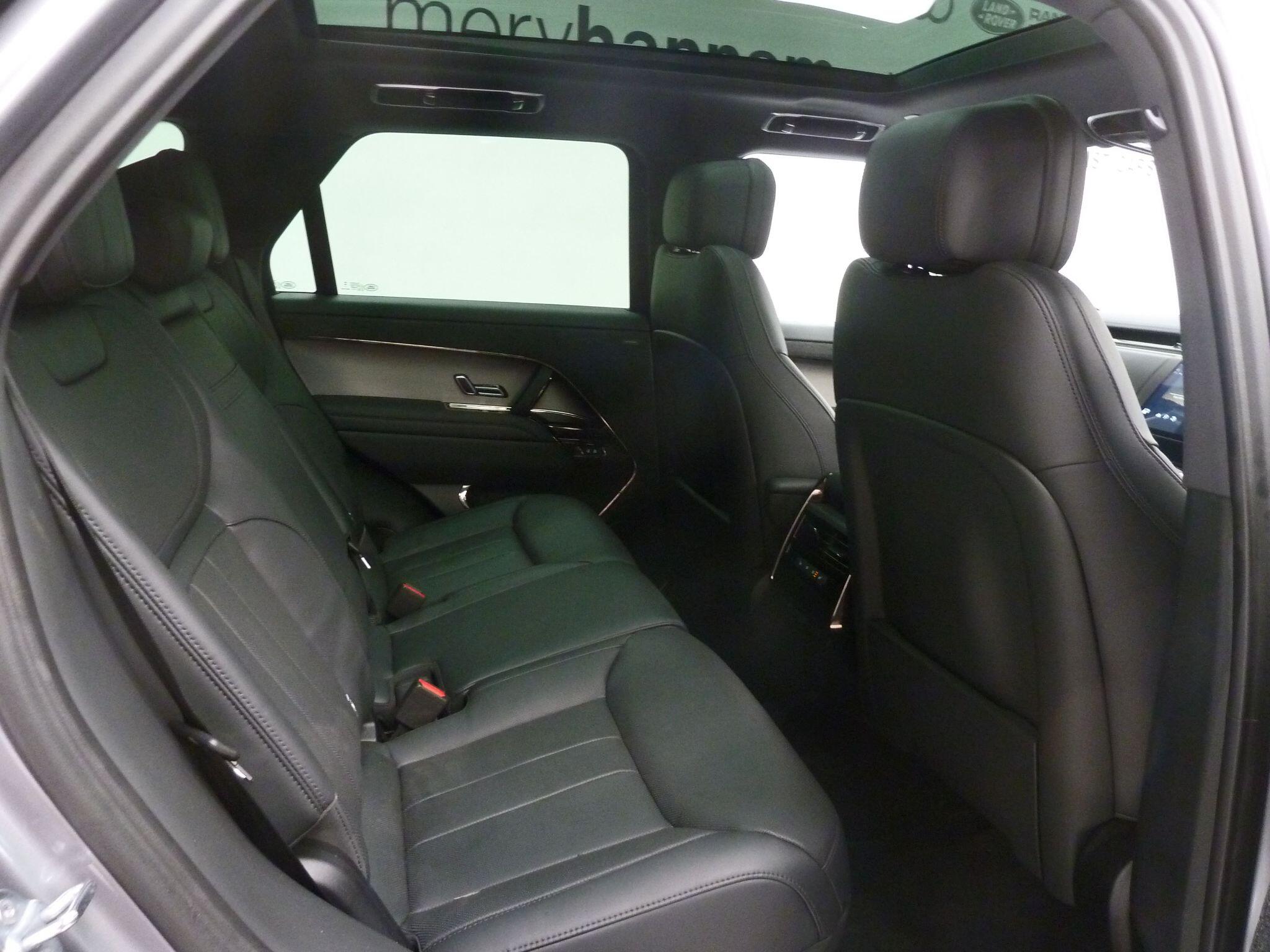 Land Rover Range Rover Sport 3.0 P440e 38.2kWh Dynamic SE   <br/><br/>BLACK PACK + 23in ALLOY WHEELS