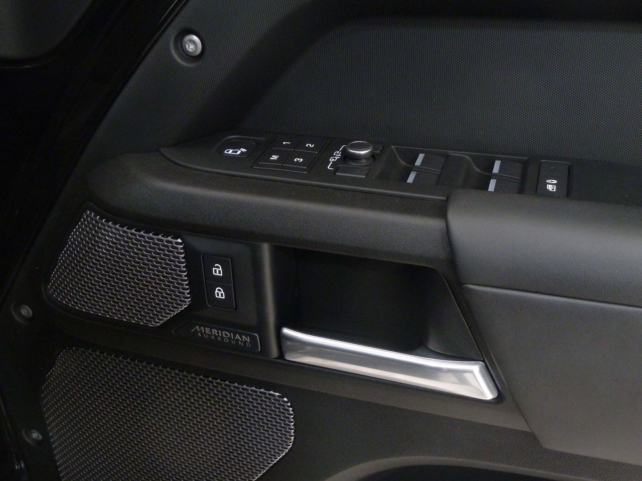 Land Rover Defender 110 5.0 P525 V8   <br/><br/>V8 DEFENDER