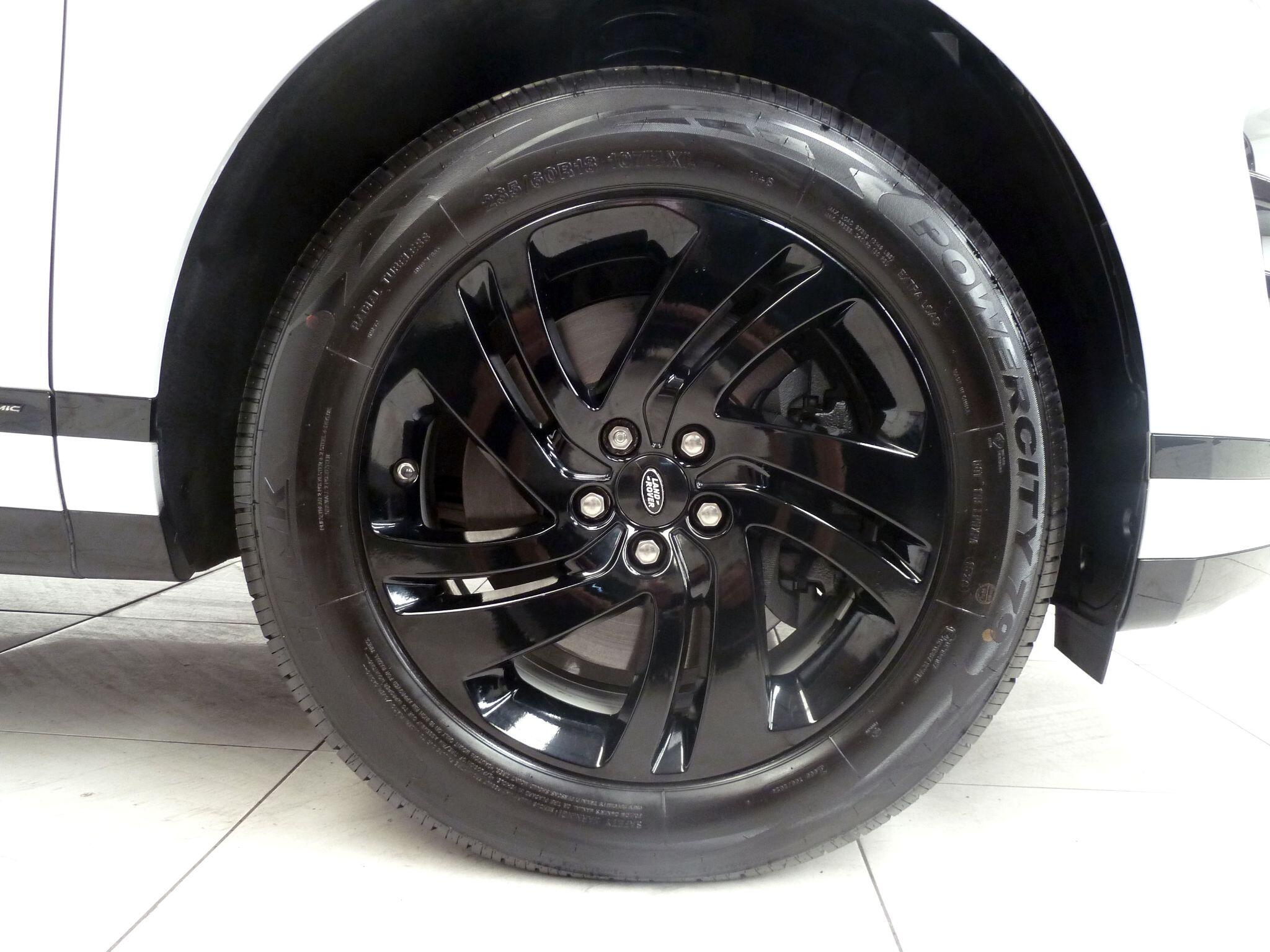 Land Rover Range Rover Evoque 2.0 D180  R-Dynamic S   <br/><br/>PAN ROOF + BLACK PACK