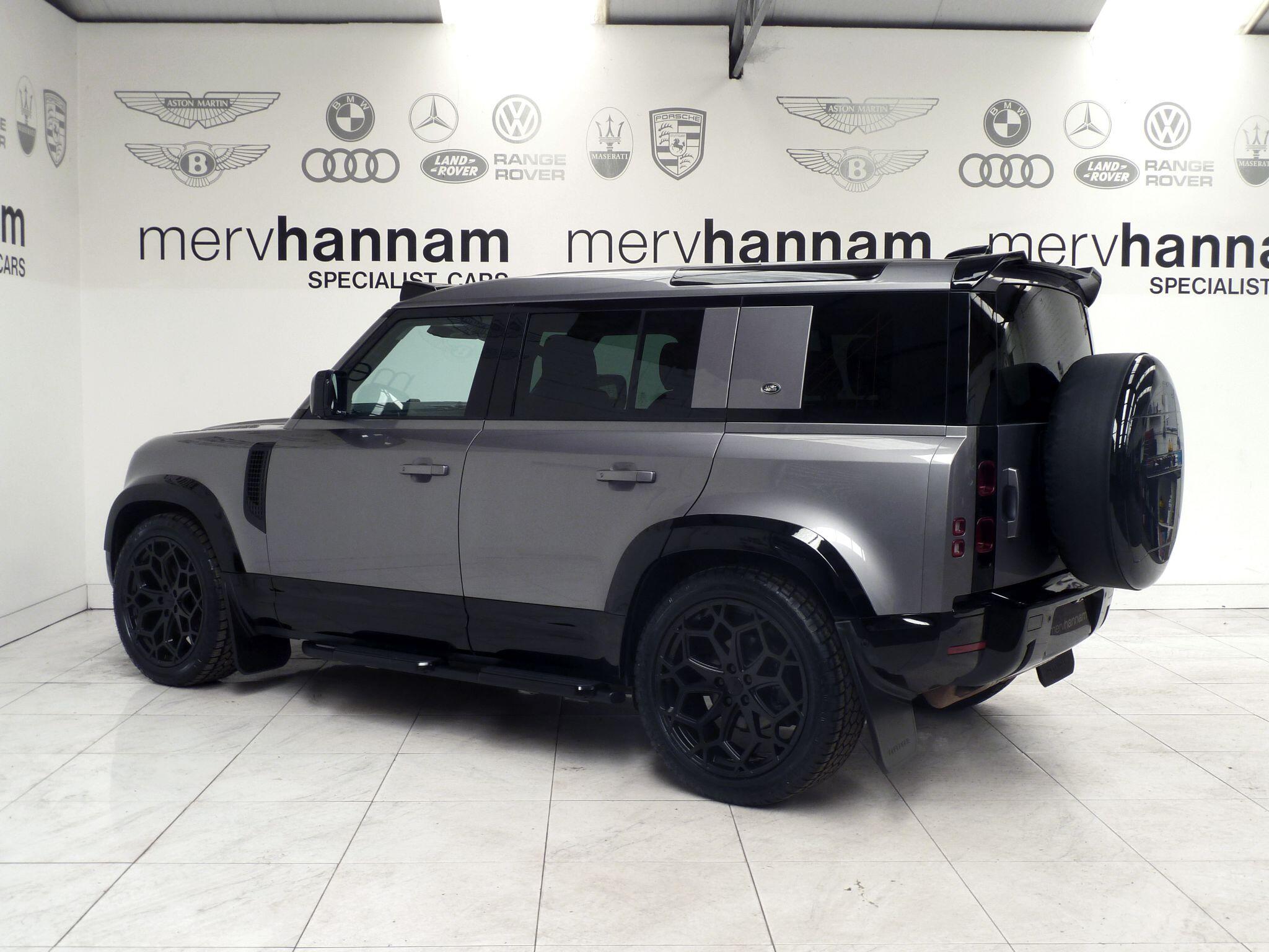 Land Rover Defender 110 3.0 D250  SE   <br/><br/>HAWKE EIGER EDITION