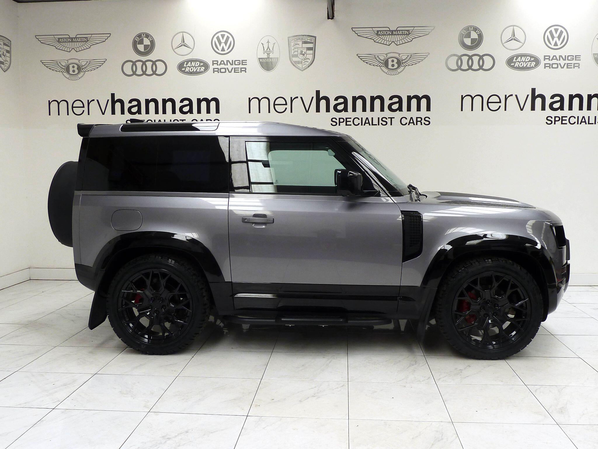 Land Rover Defender 90 3.0 D200  S   <br/><br/>VELARE EIGER EDITION