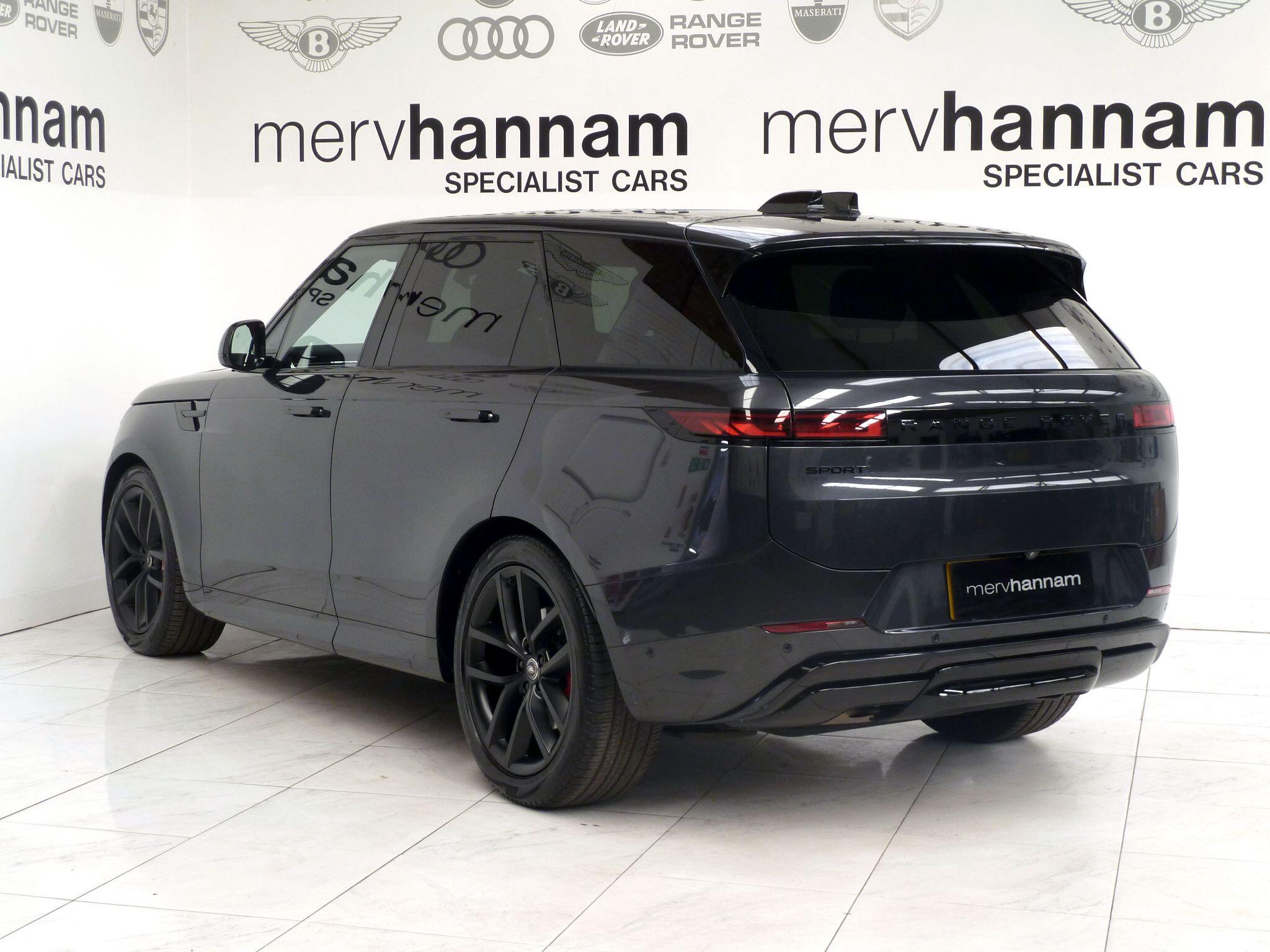 Land Rover Range Rover Sport 3.0   Dynamic SE   <br/><br/>SLIDING PAN ROOF + BLACK PACK