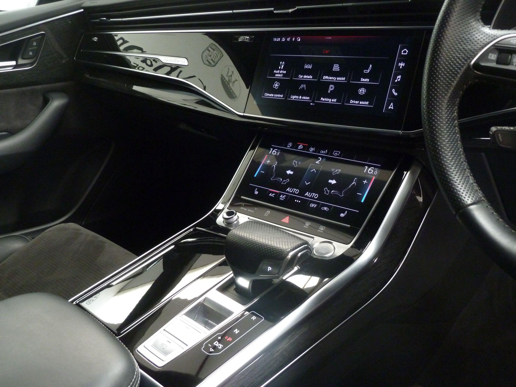 Audi Q8 3.0 TDI V6 50 S line Tiptronic quattro   <br/><br/>MAXTON RSQ8 DESIGN PACKAGE