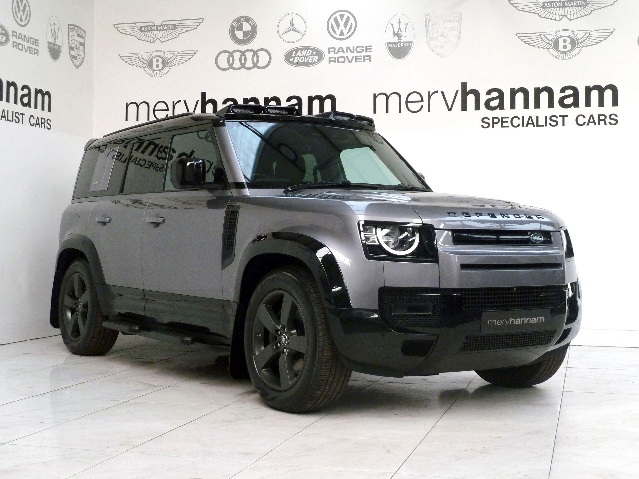 Land Rover Defender 110 2.0 P400e 15.4kWh X-Dynamic S   <br/><br/>ROOF LIGHTS + STEPS + 6 SEATS