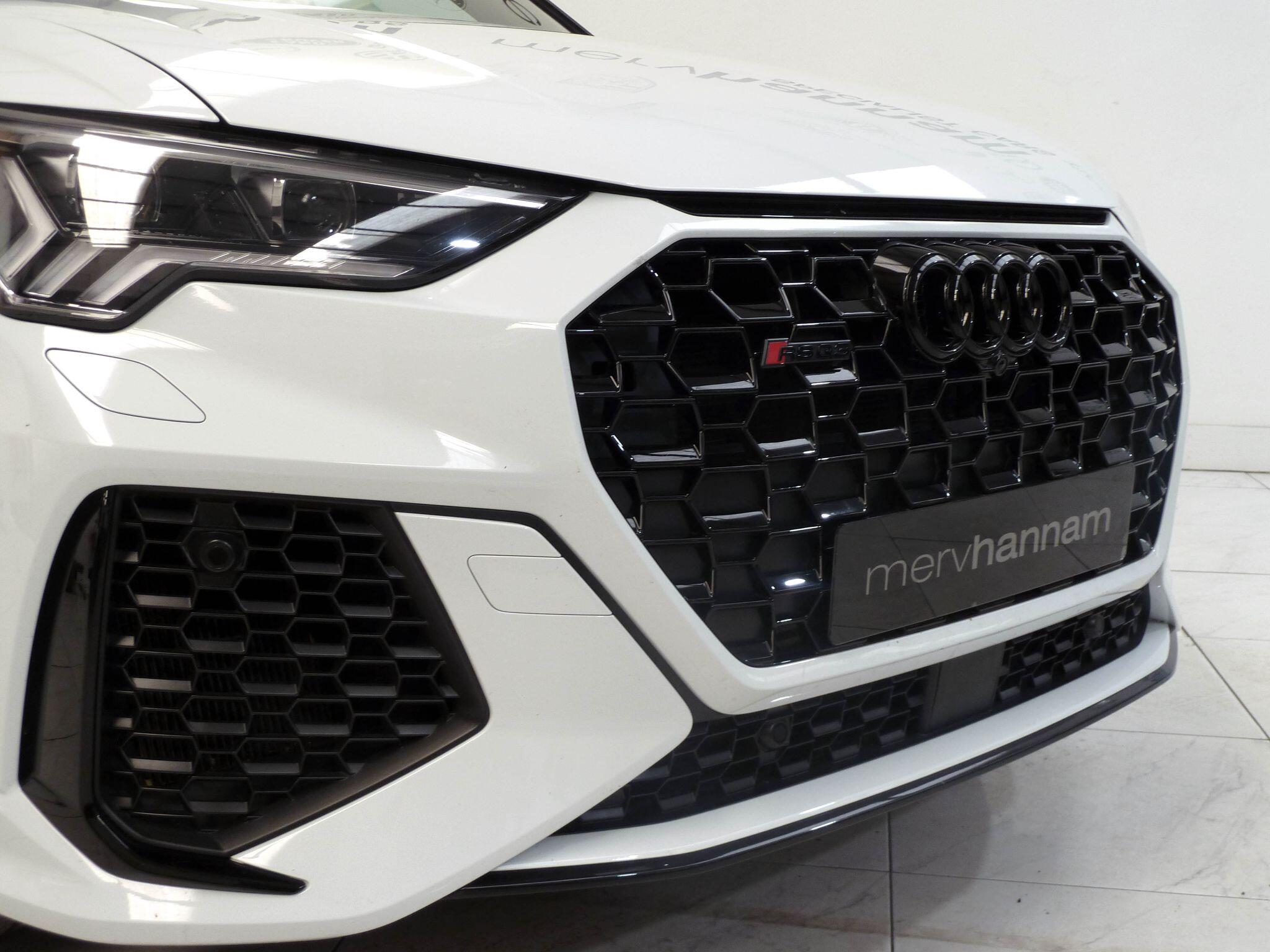 Audi RS Q3 2.5 TFSI S Tronic quattro   <br/><br/>CERAMIC BRAKES + RS SUSPENSION