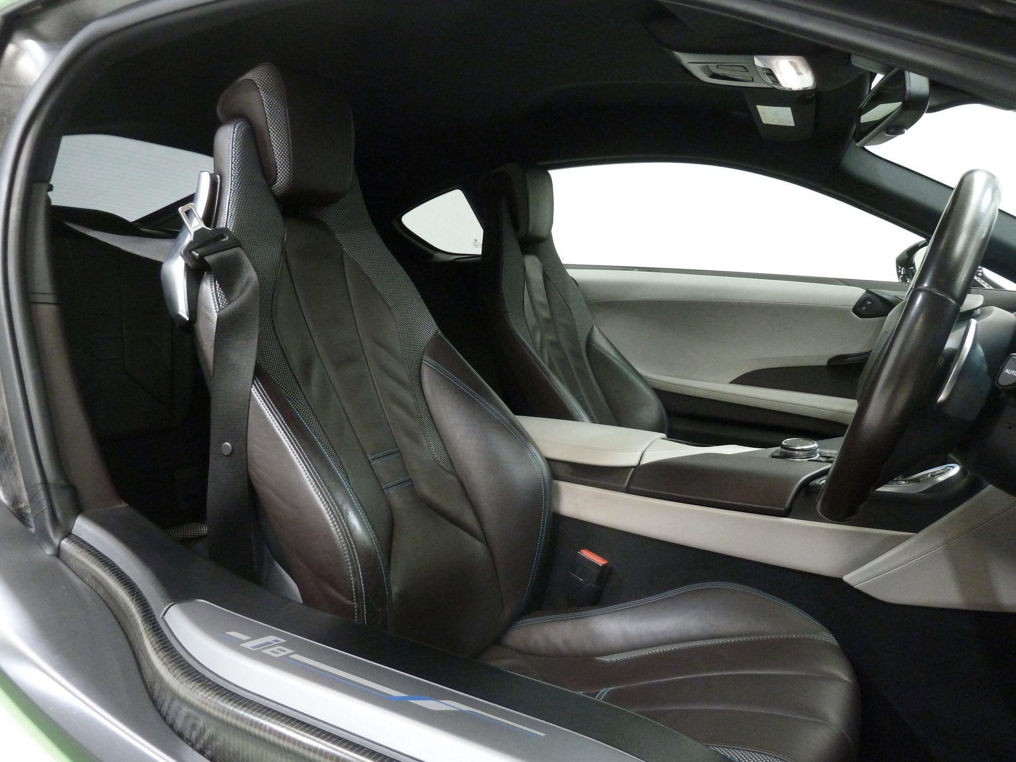 BMW i8 1.5 7.1kWh   <br/><br/>HARMAN KARDON-HEAD UP DISPLAY