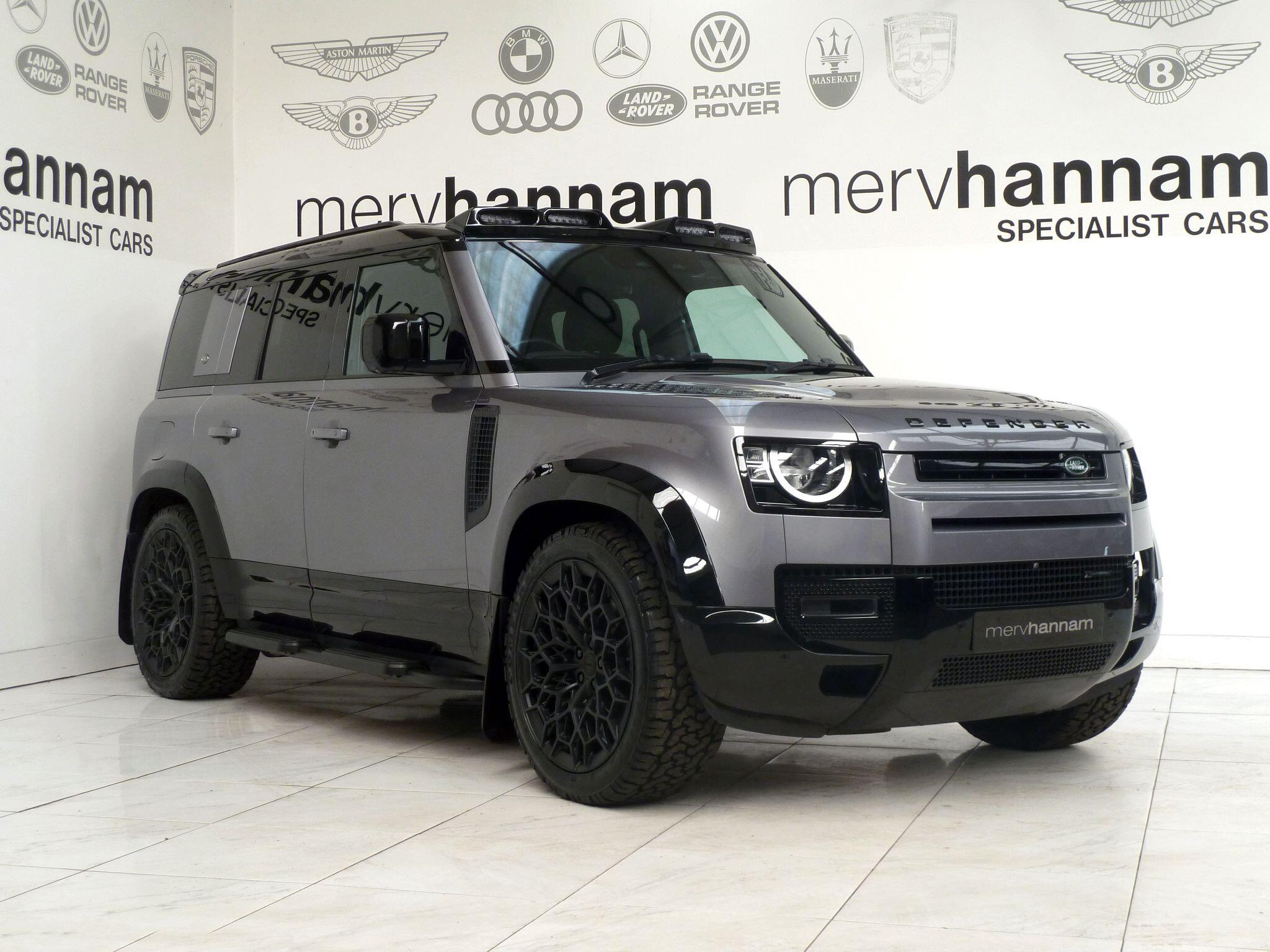 Land Rover Defender 110 2.0 P400e 15.4kWh X-Dynamic S   <br/><br/>HAWKE EIGER EDITION + 6 SEATS