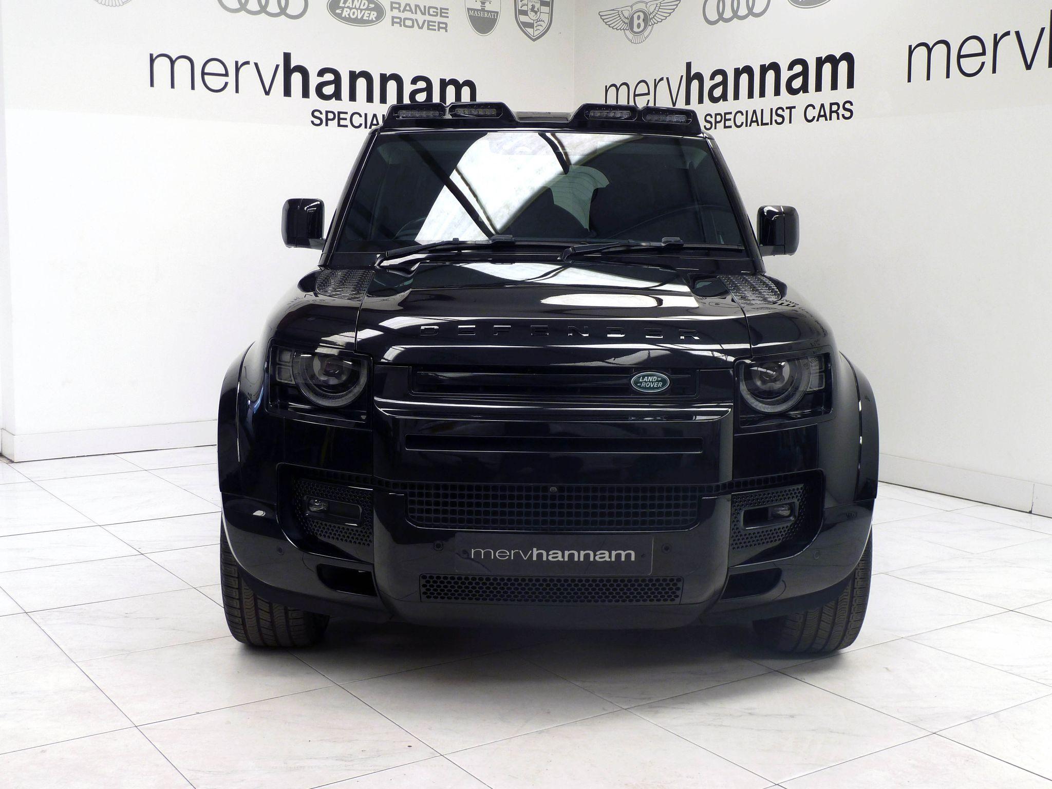 Land Rover Defender 110 2.0 P400e 15.4kWh XS Edition   <br/><br/>BLACK EXTERIOR DESIGN PACK