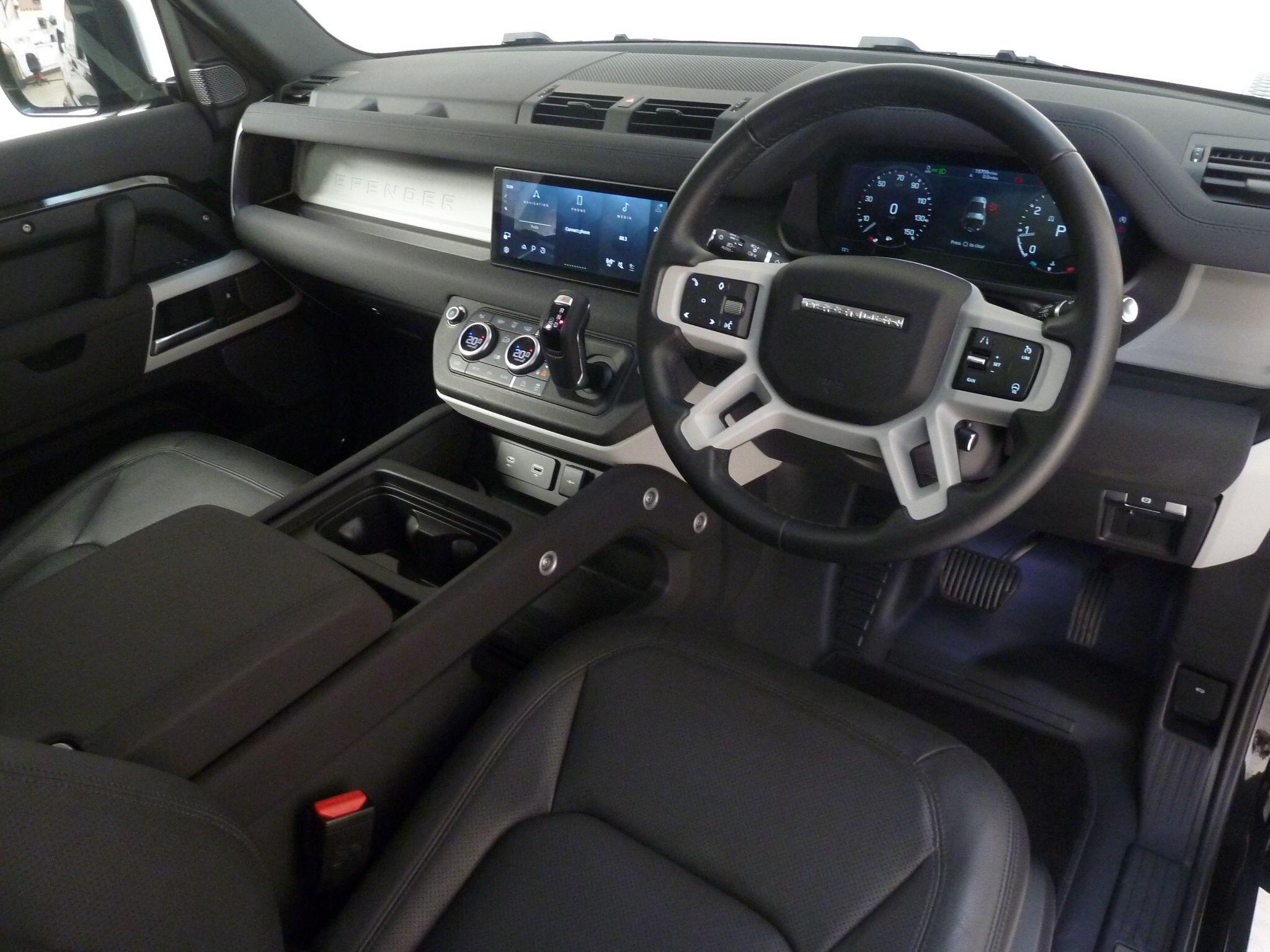 Land Rover Defender 90 3.0 P400  XS Edition SUV  Petrol   (400 ps)<br/><br/>HAWKE BLACK EDITION 90