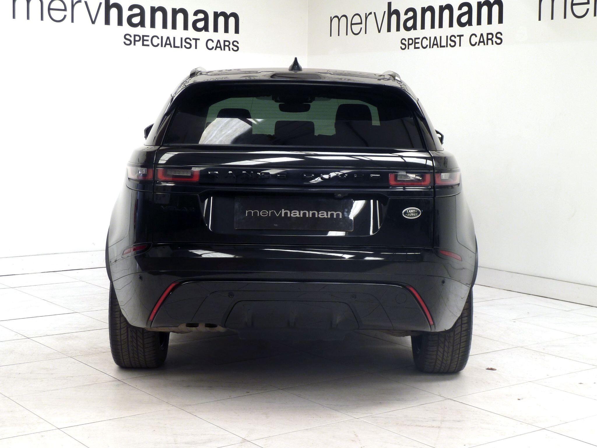 Land Rover Range Rover Velar 2.0 D200  Edition   <br/><br/>OPENING PAN ROOF + BLACK PACK