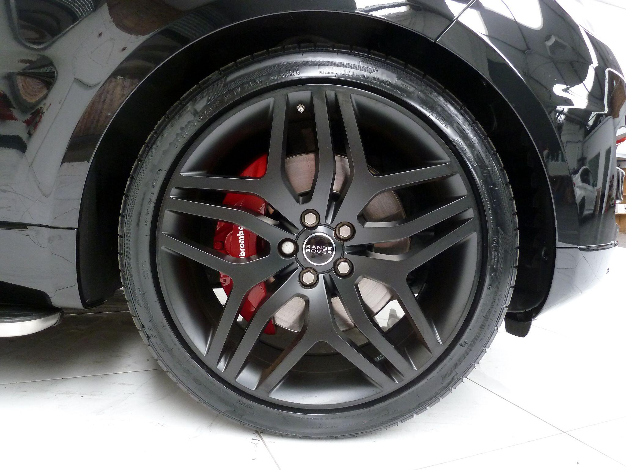 Land Rover Range Rover Sport 3.0 SD V6 HSE SUV  Diesel   (306 ps)<br/><br/>AUTOBIOGRAPHY DESIGN PACKAGE