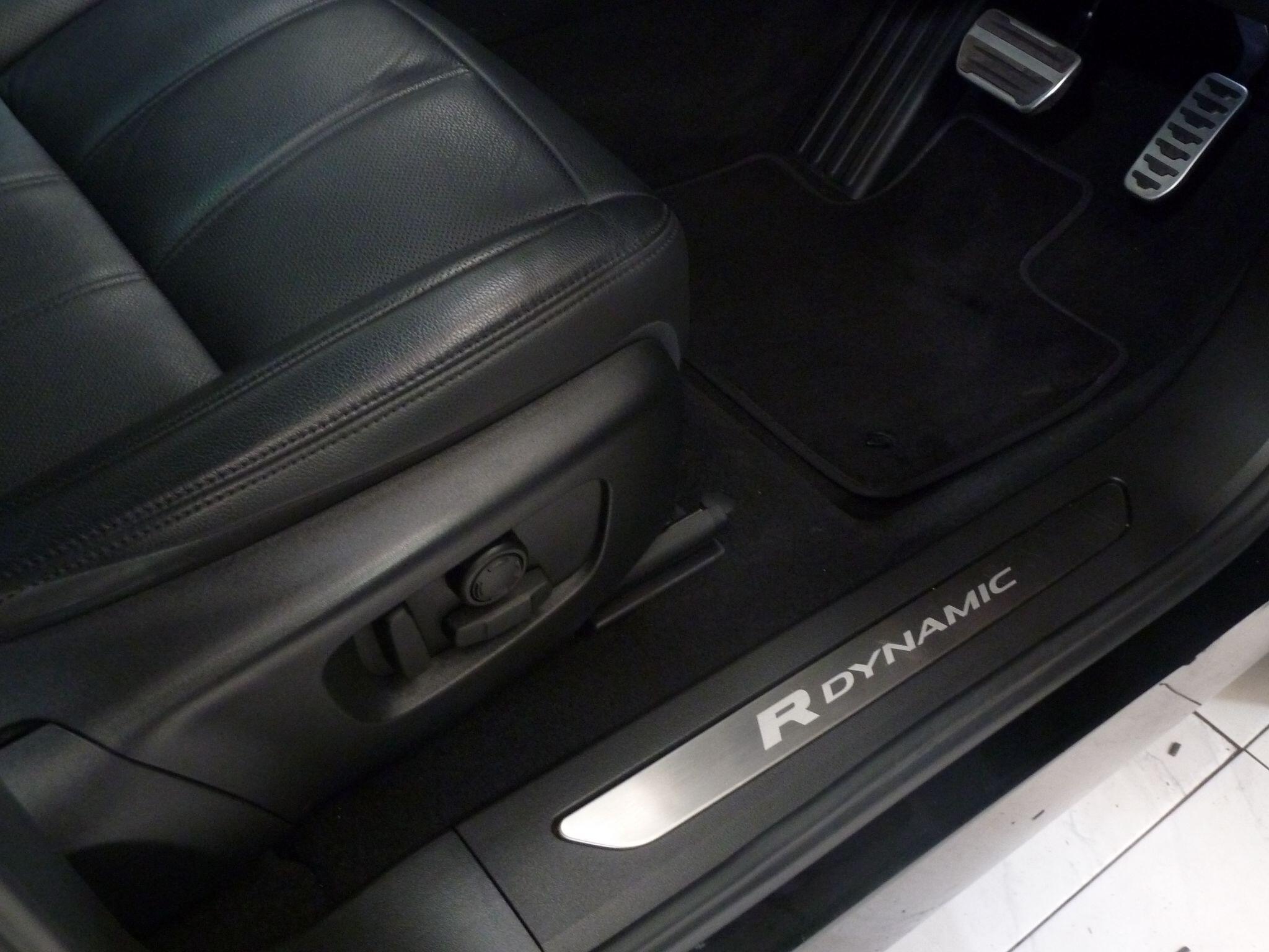 Land Rover Range Rover Evoque 2.0 D200  Edition   <br/><br/>PAN ROOF + BLACK PACK