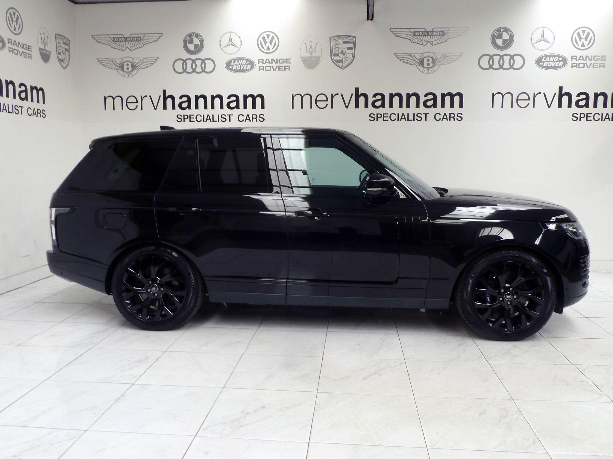 Land Rover Range Rover 2.0 P400e 12.4kWh Vogue   <br/><br/>PAN ROOF + BLACK PACK + TV