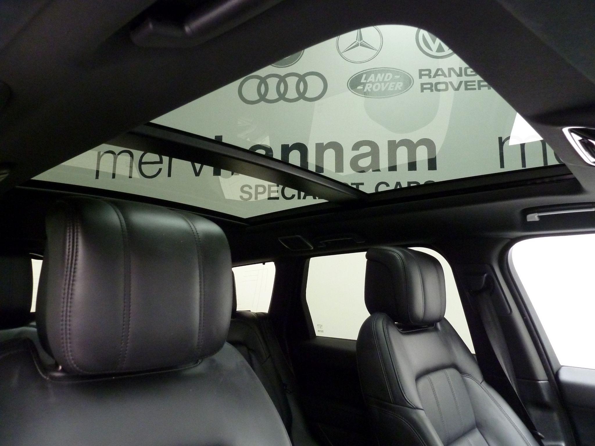 Land Rover Range Rover Sport 2.0 P400e  HSE Dynamic Black   <br/><br/>PAN ROOF + BLACK PACK + STEPS