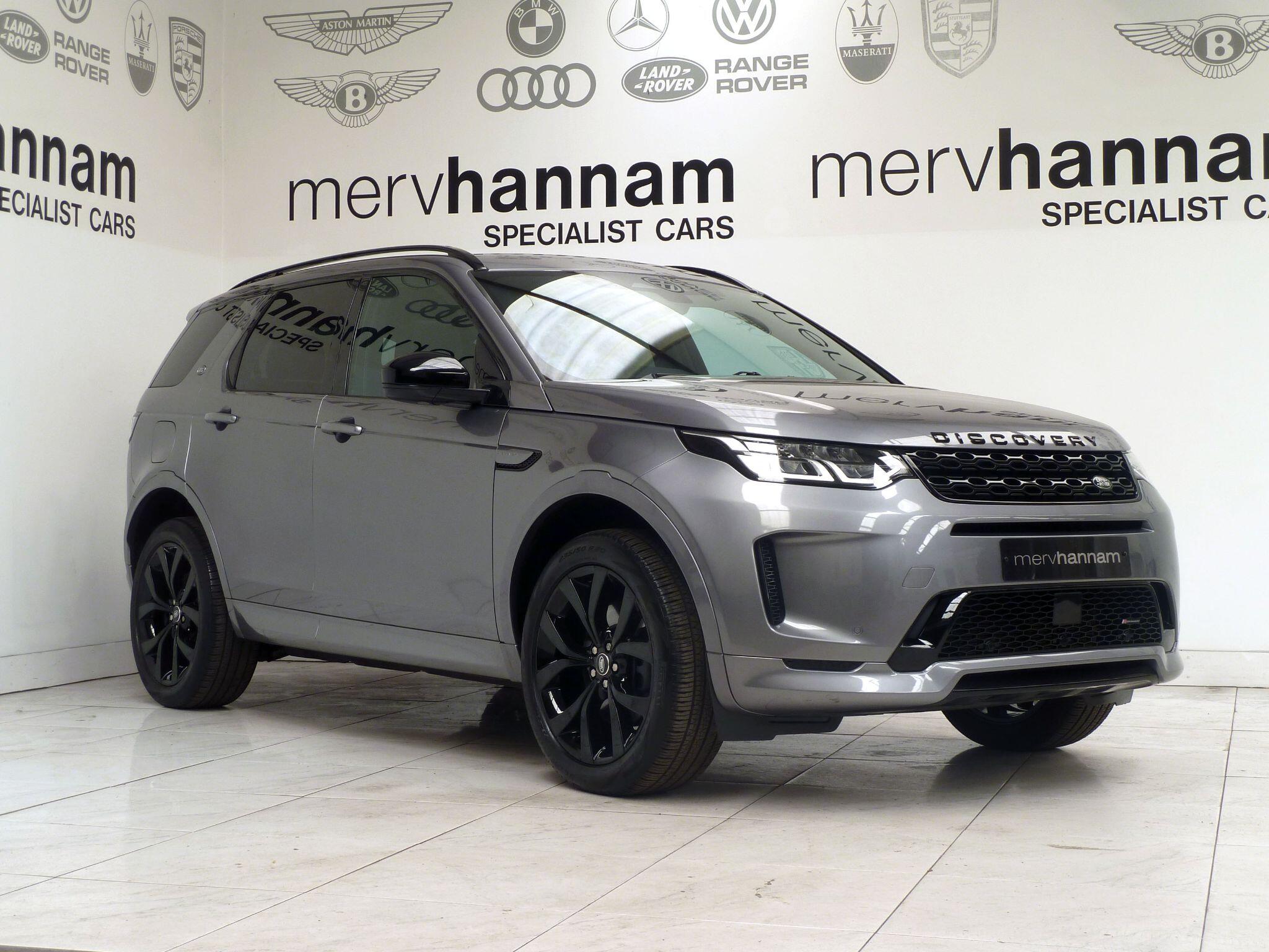 Land Rover Discovery Sport 1.5 P300e 12.2kWh Urban Edition   <br/><br/>PAN ROOF + BLACK PACK