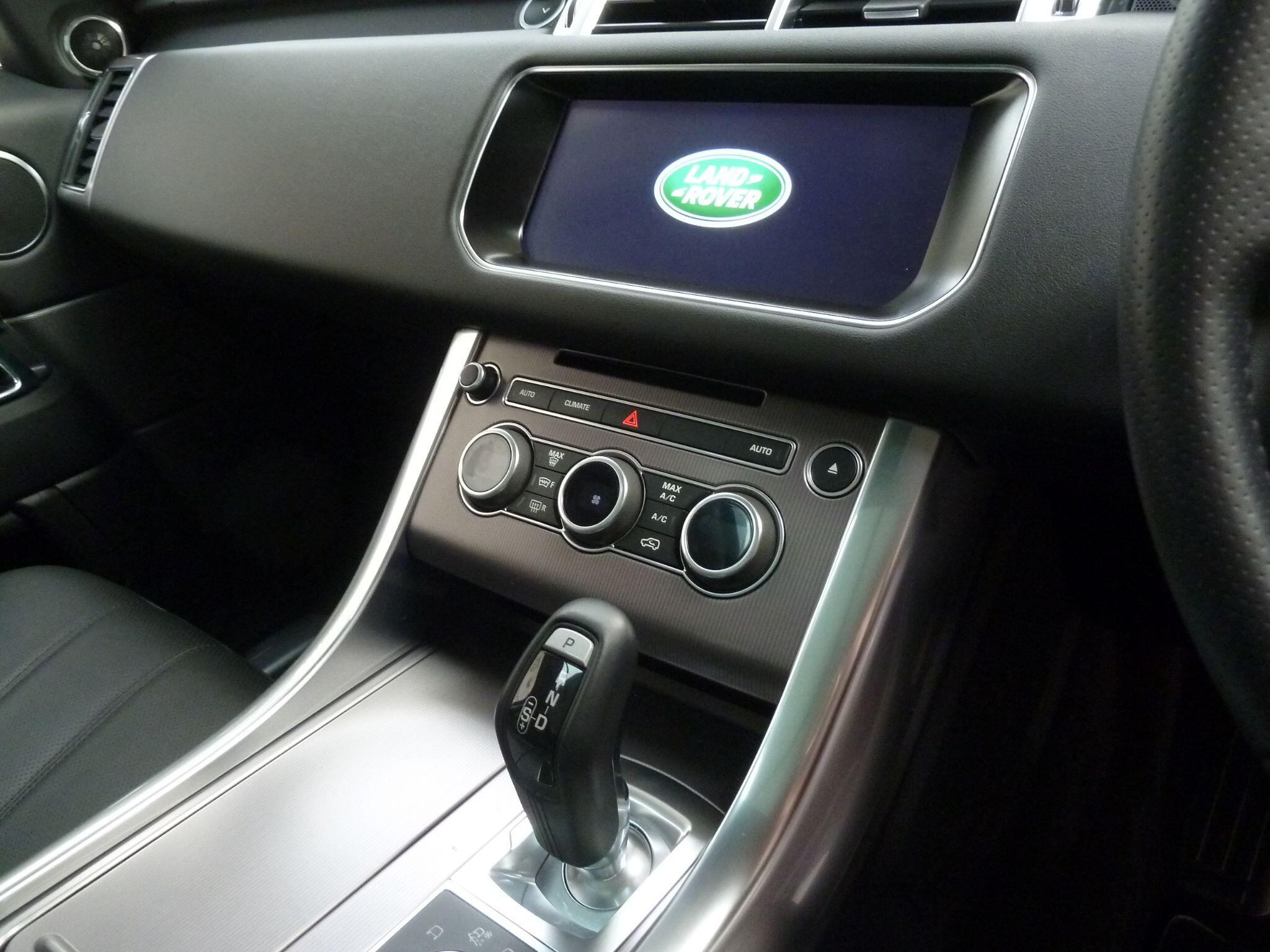 Land Rover Range Rover Sport 3.0 SD V6 HSE SUV  Diesel   (306 ps)<br/><br/>AUTOBIOGRAPHY DESIGN PACKAGE