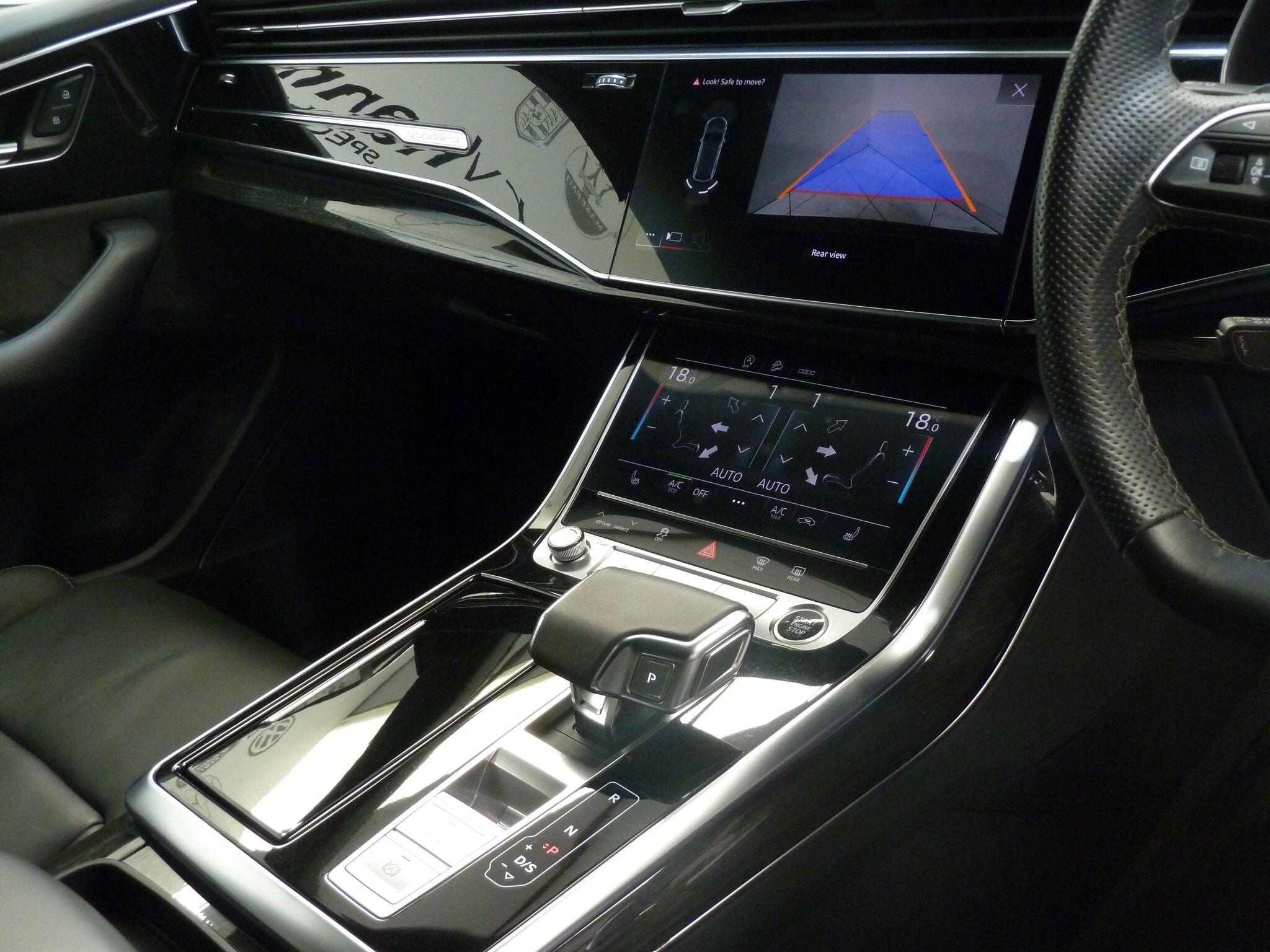 Audi Q8 3.0 TFSI V6 55 Black Edition Tiptronic quattro   <br/><br/>MAXTON BLACK EDITION